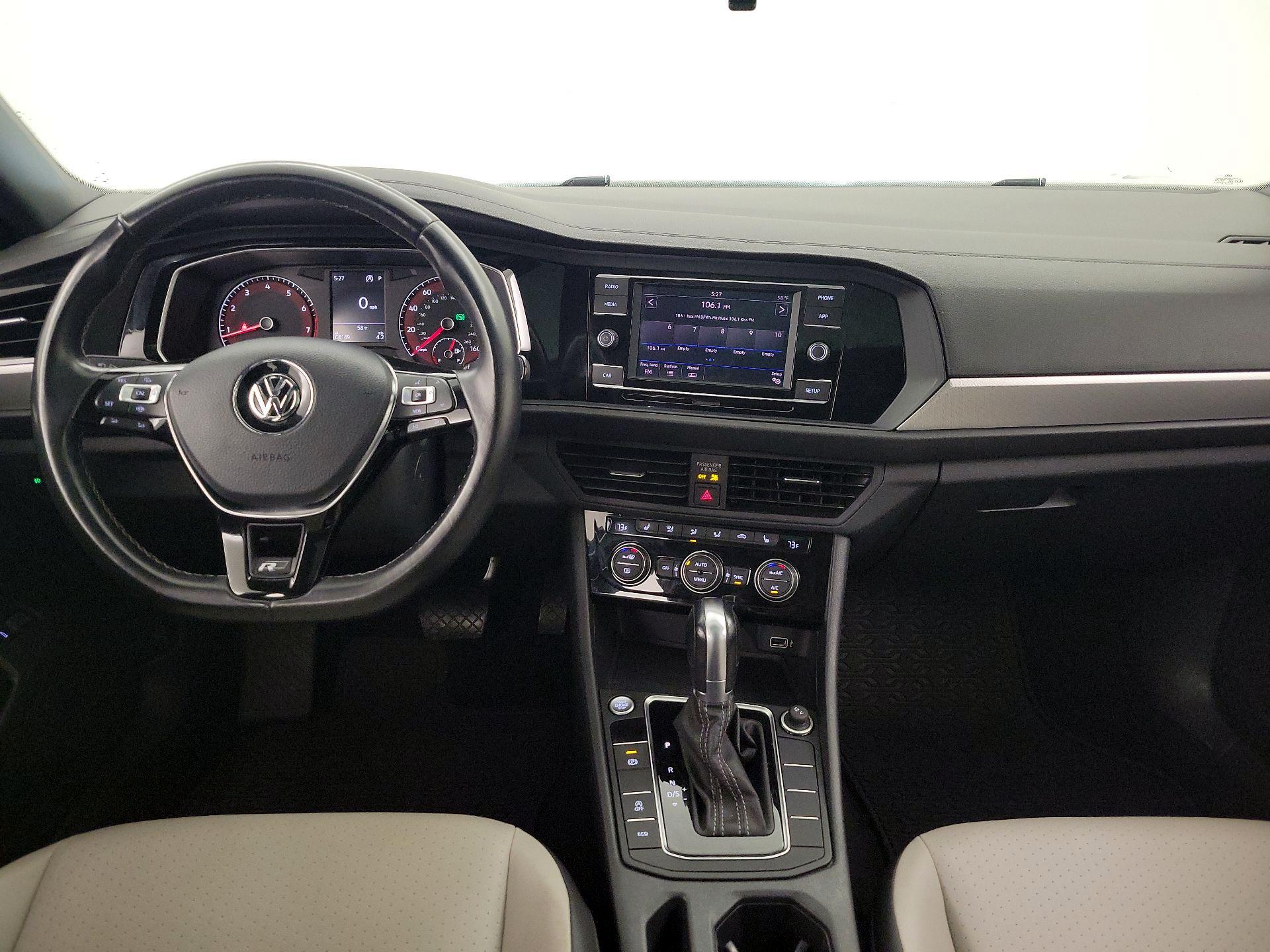 Thumbnail: 2019 Volkswagen Jetta - 9