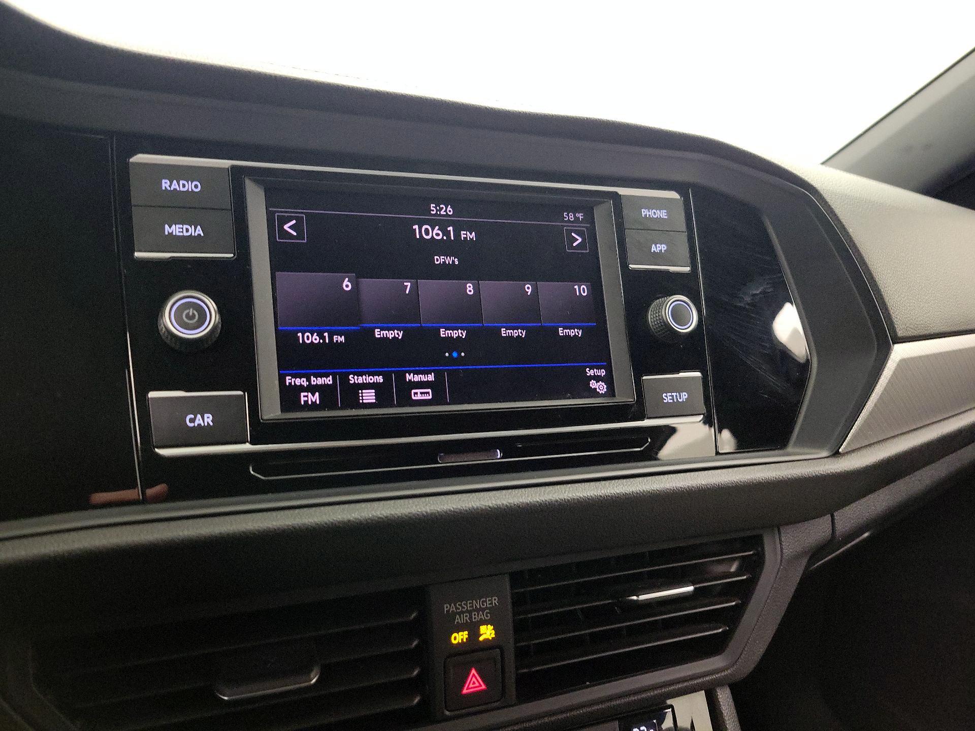 Thumbnail: 2019 Volkswagen Jetta - 15