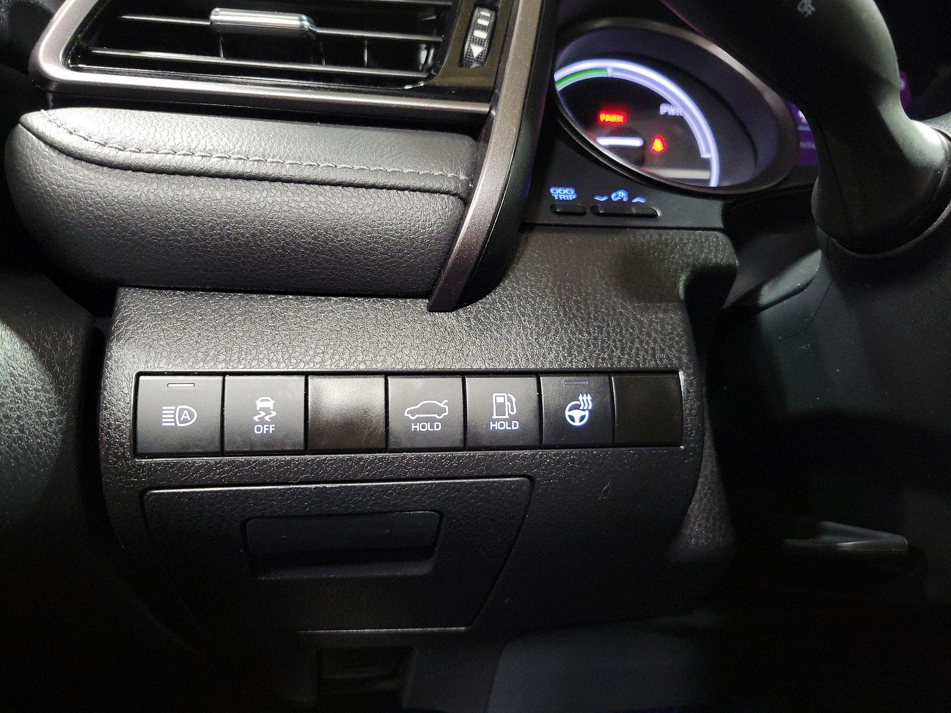 Thumbnail: 2023 Toyota Camry - 13