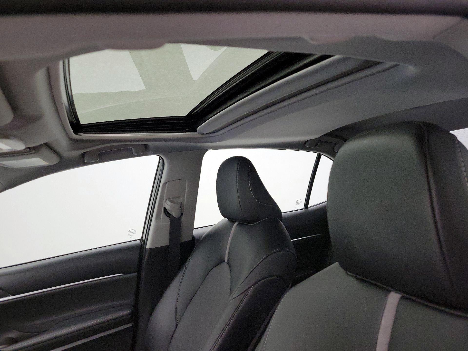 Thumbnail: 2023 Toyota Camry - 18