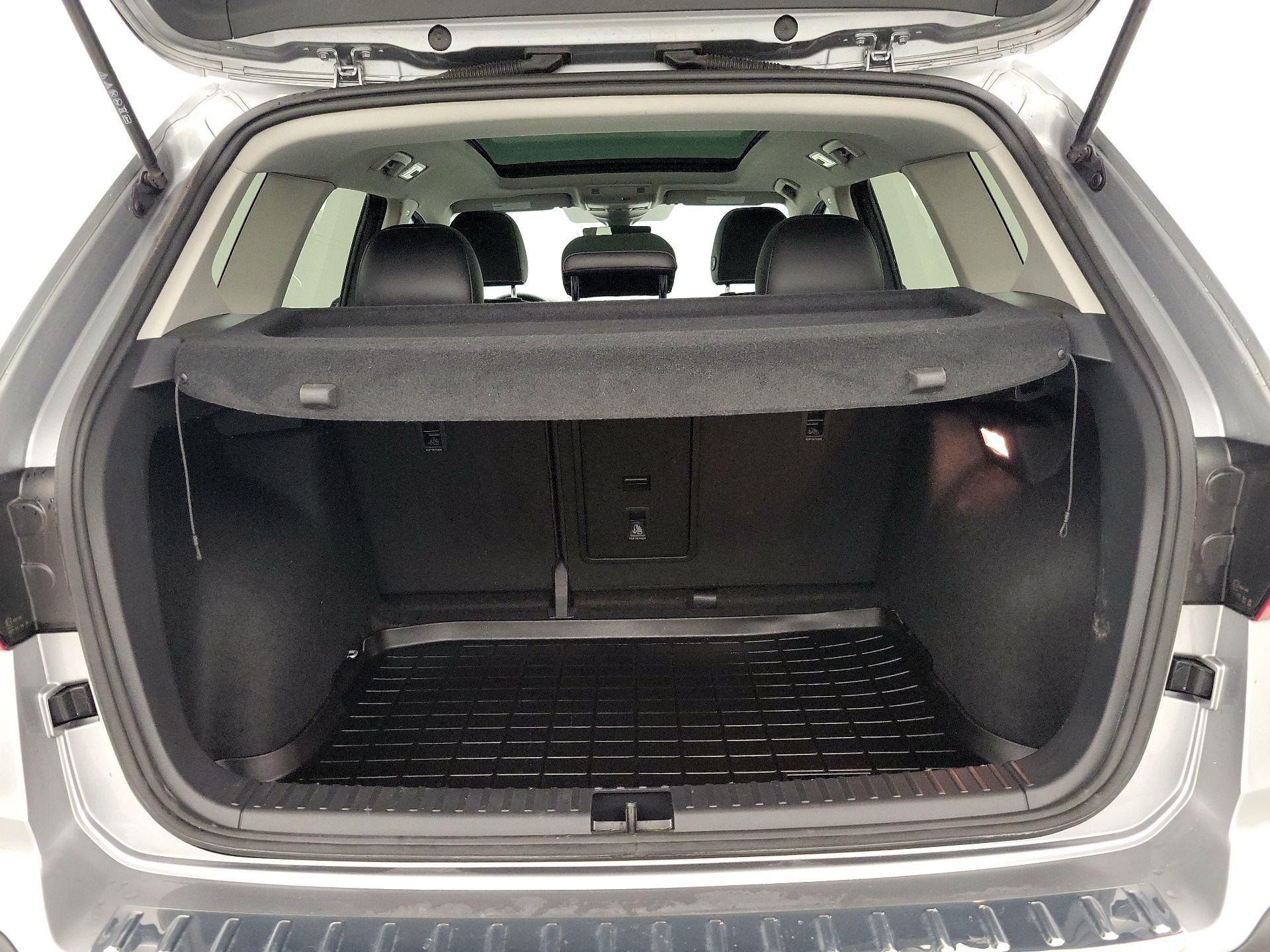 Thumbnail: 2023 Volkswagen Taos - 20