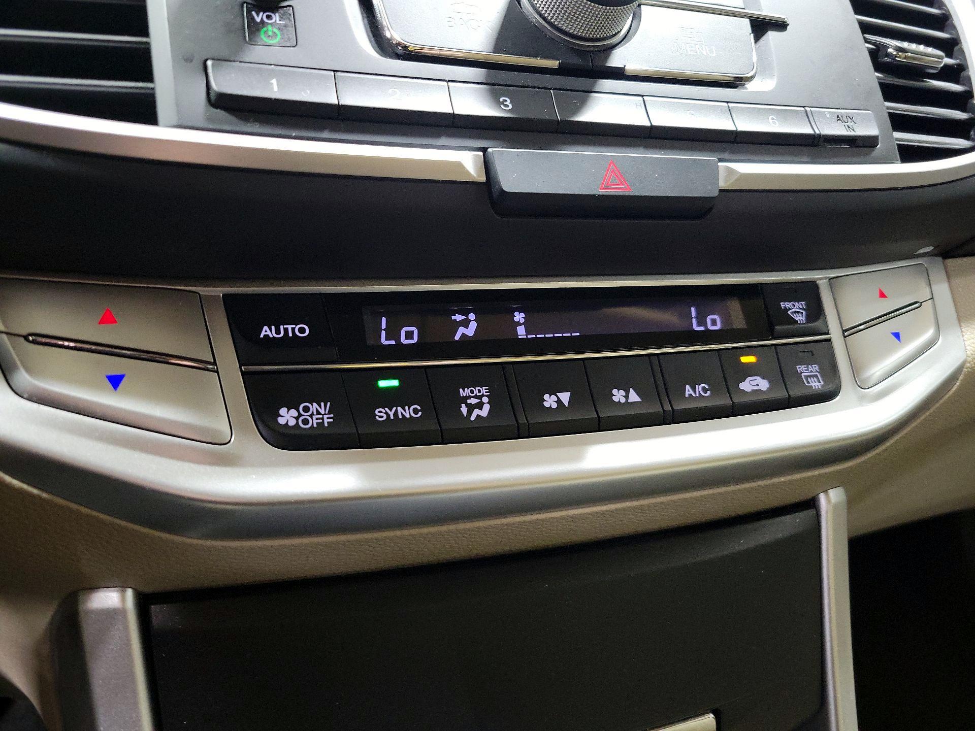 Thumbnail: 2014 Honda Accord - 16