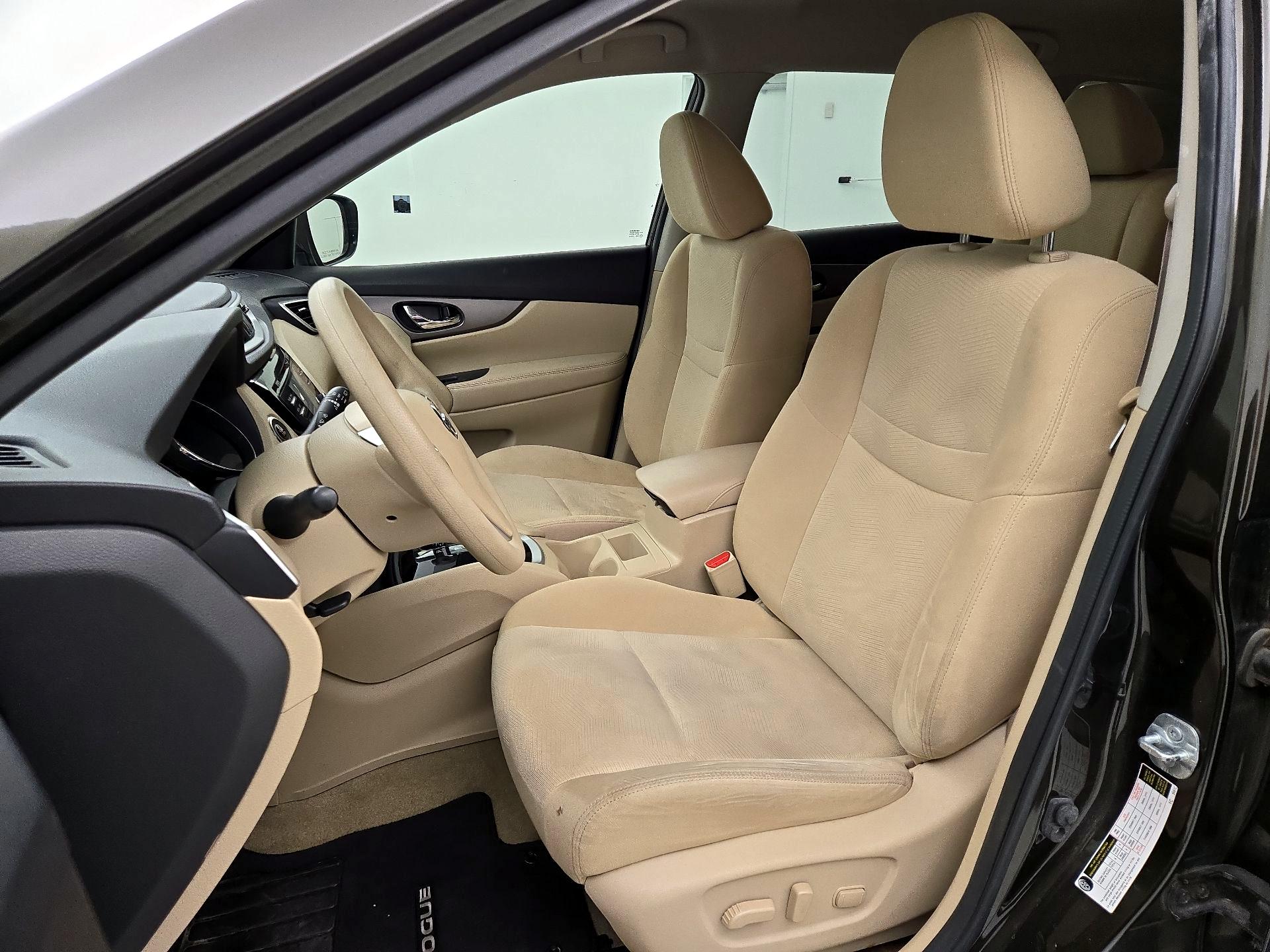 Thumbnail: 2015 Nissan Rogue - 11