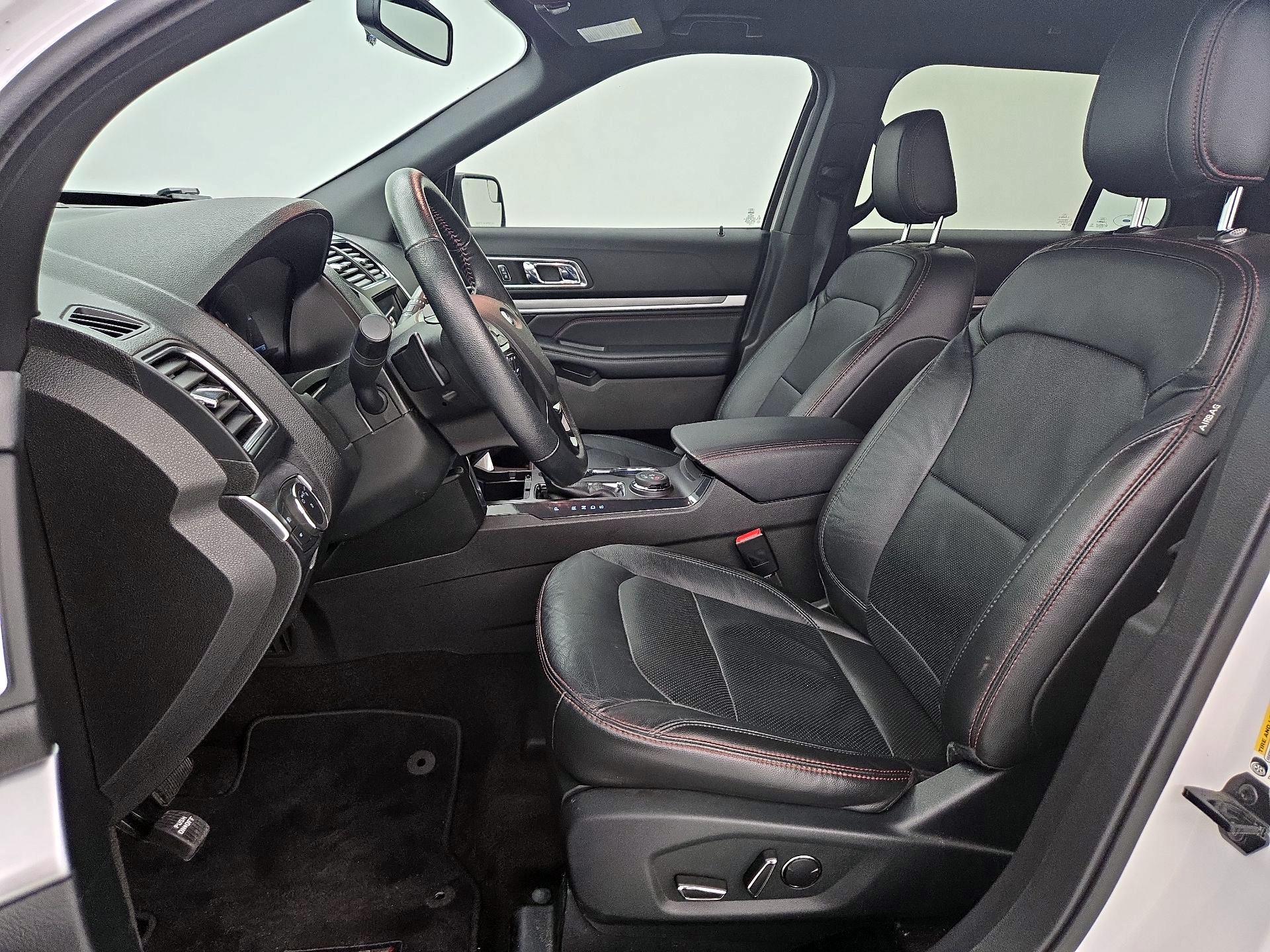 Thumbnail: 2018 Ford Explorer - 11