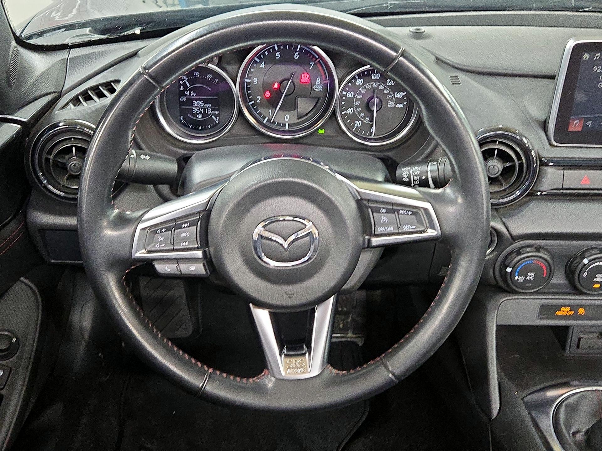 Thumbnail: 2016 Mazda MX-5 Miata - 10