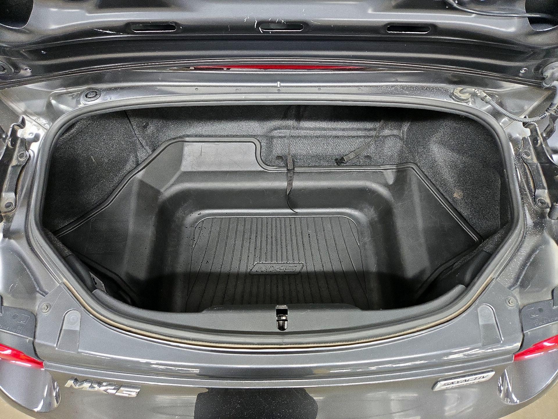 Thumbnail: 2016 Mazda MX-5 Miata - 19