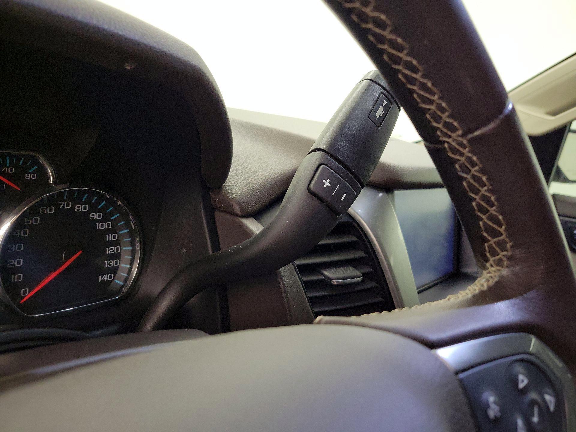 Thumbnail: 2020 Chevrolet Suburban - 17