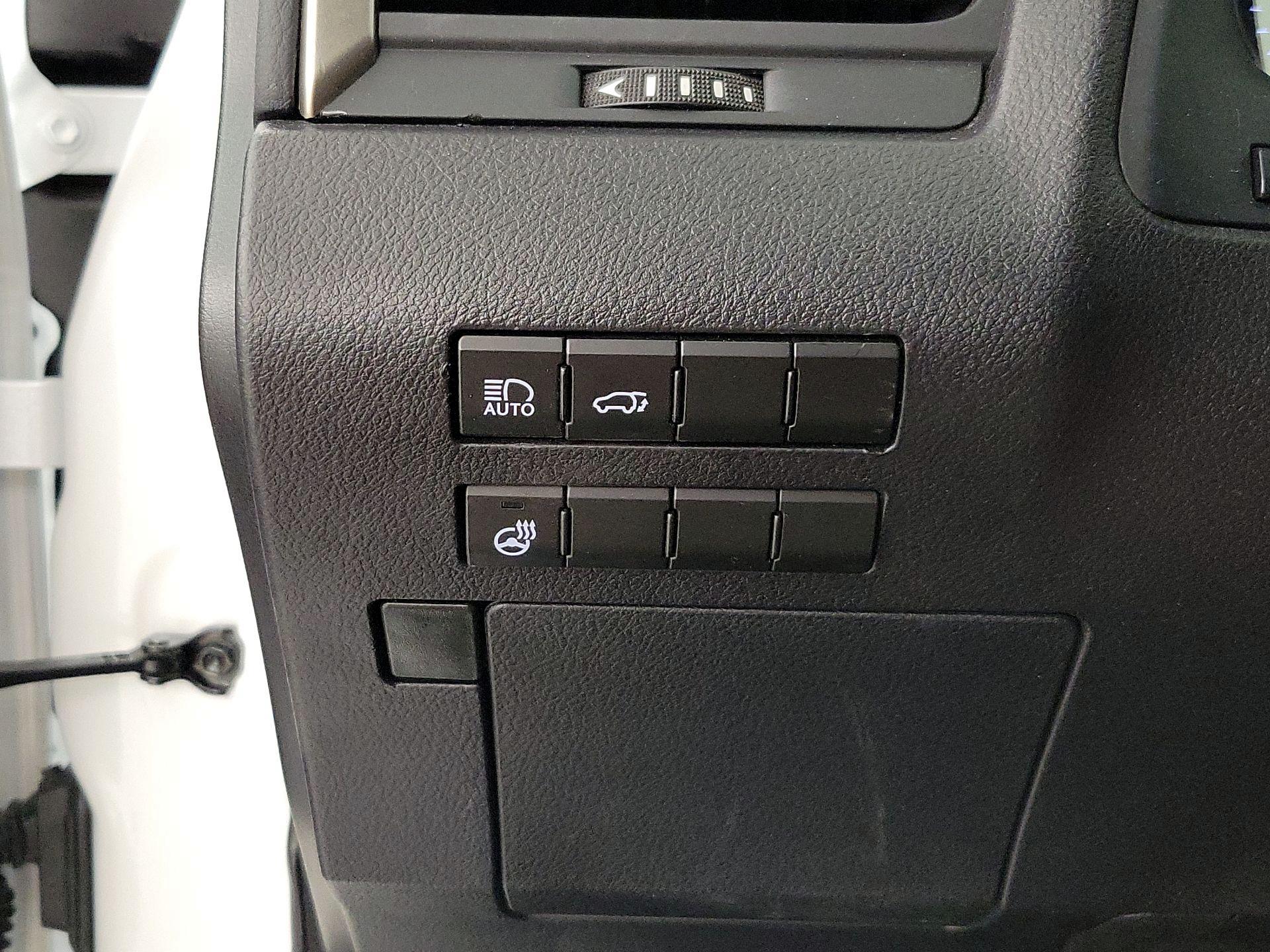 Thumbnail: 2022 Lexus RX - 13