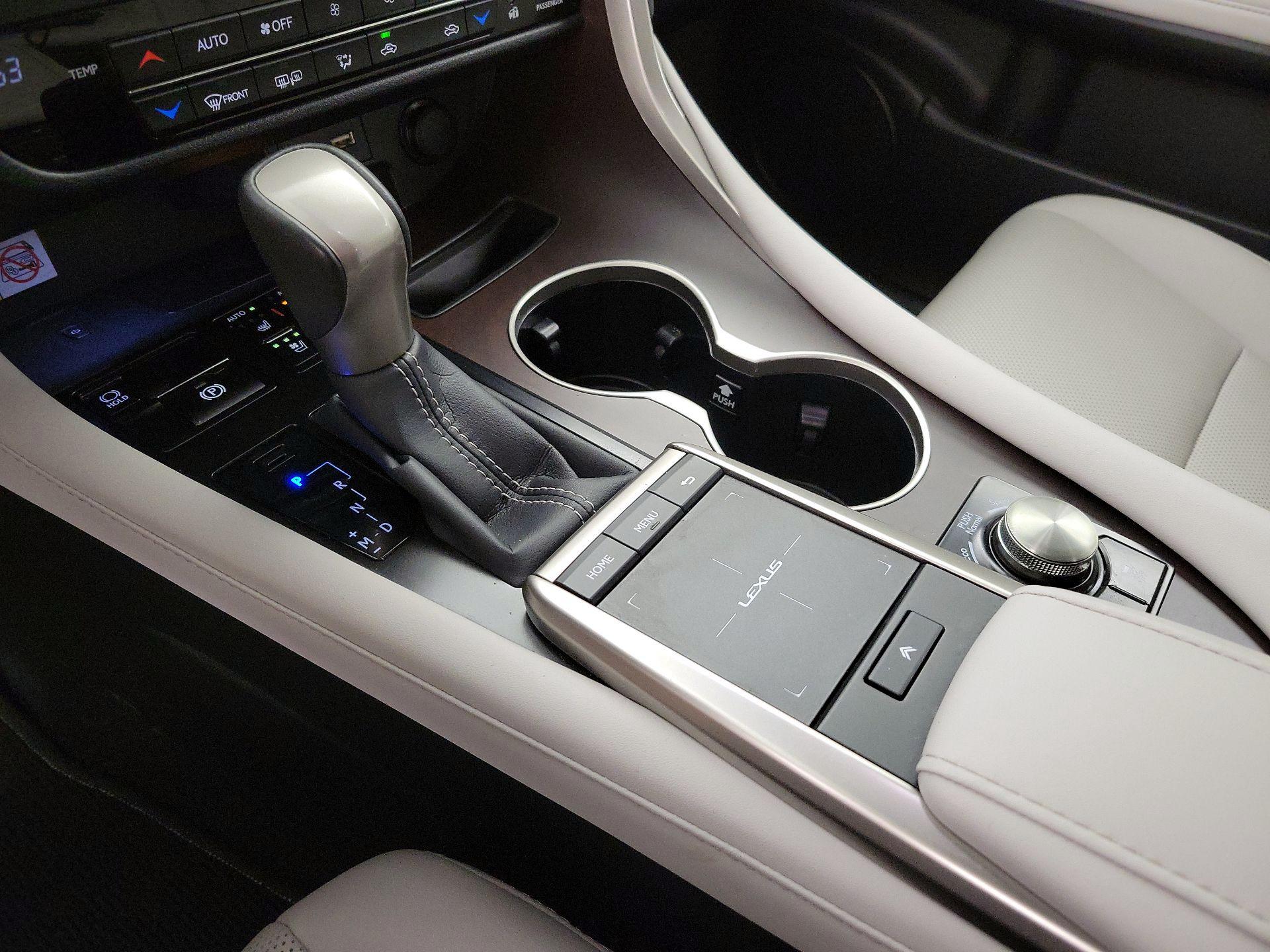 Thumbnail: 2022 Lexus RX - 17