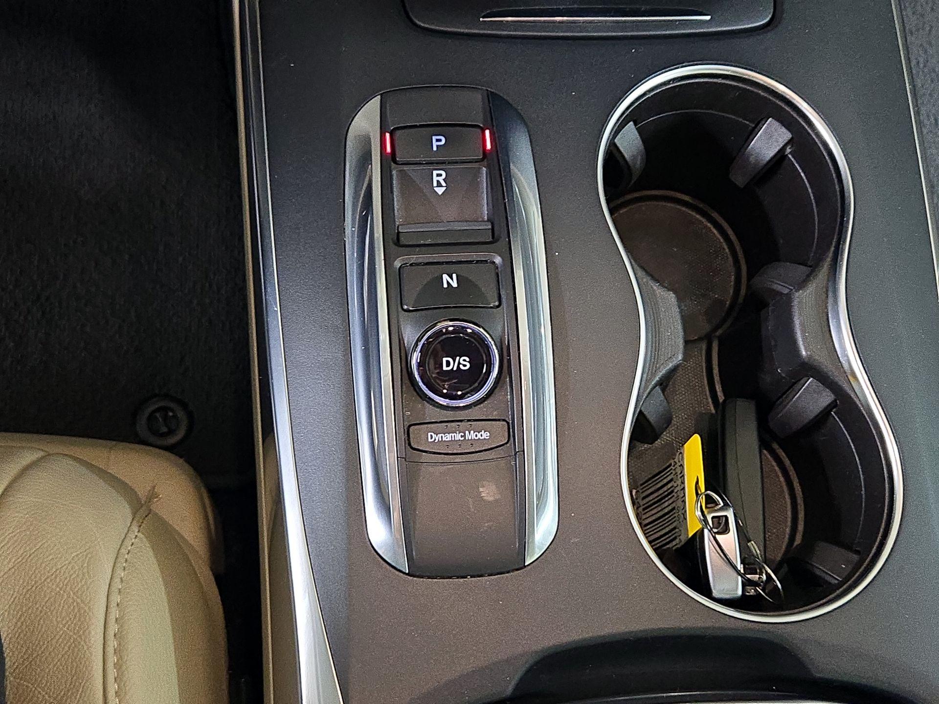 Thumbnail: 2017 Acura MDX - 18