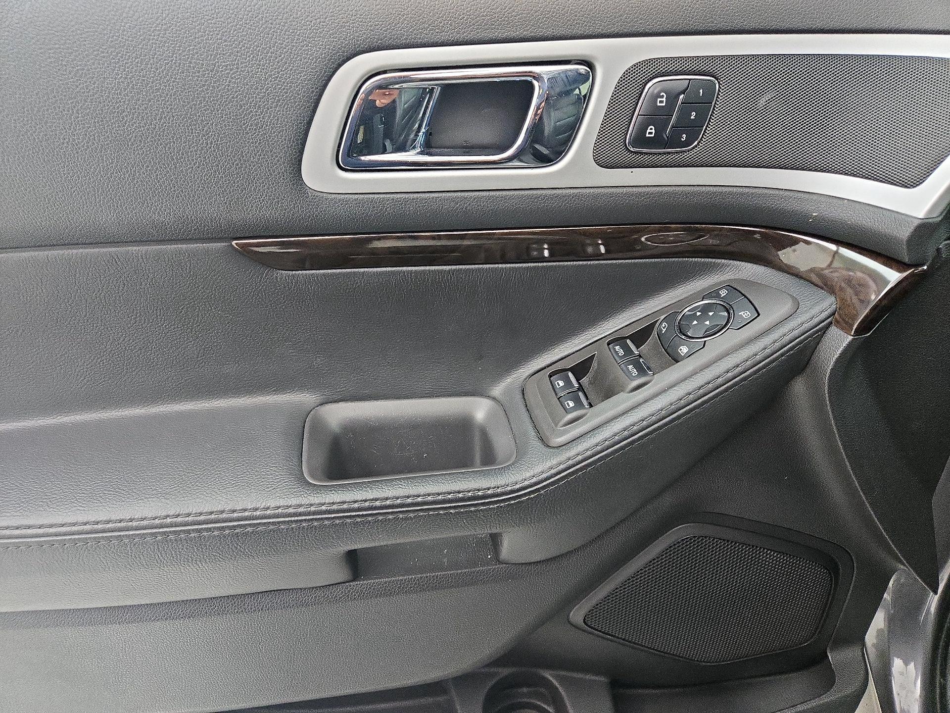 Thumbnail: 2014 Ford Explorer - 12