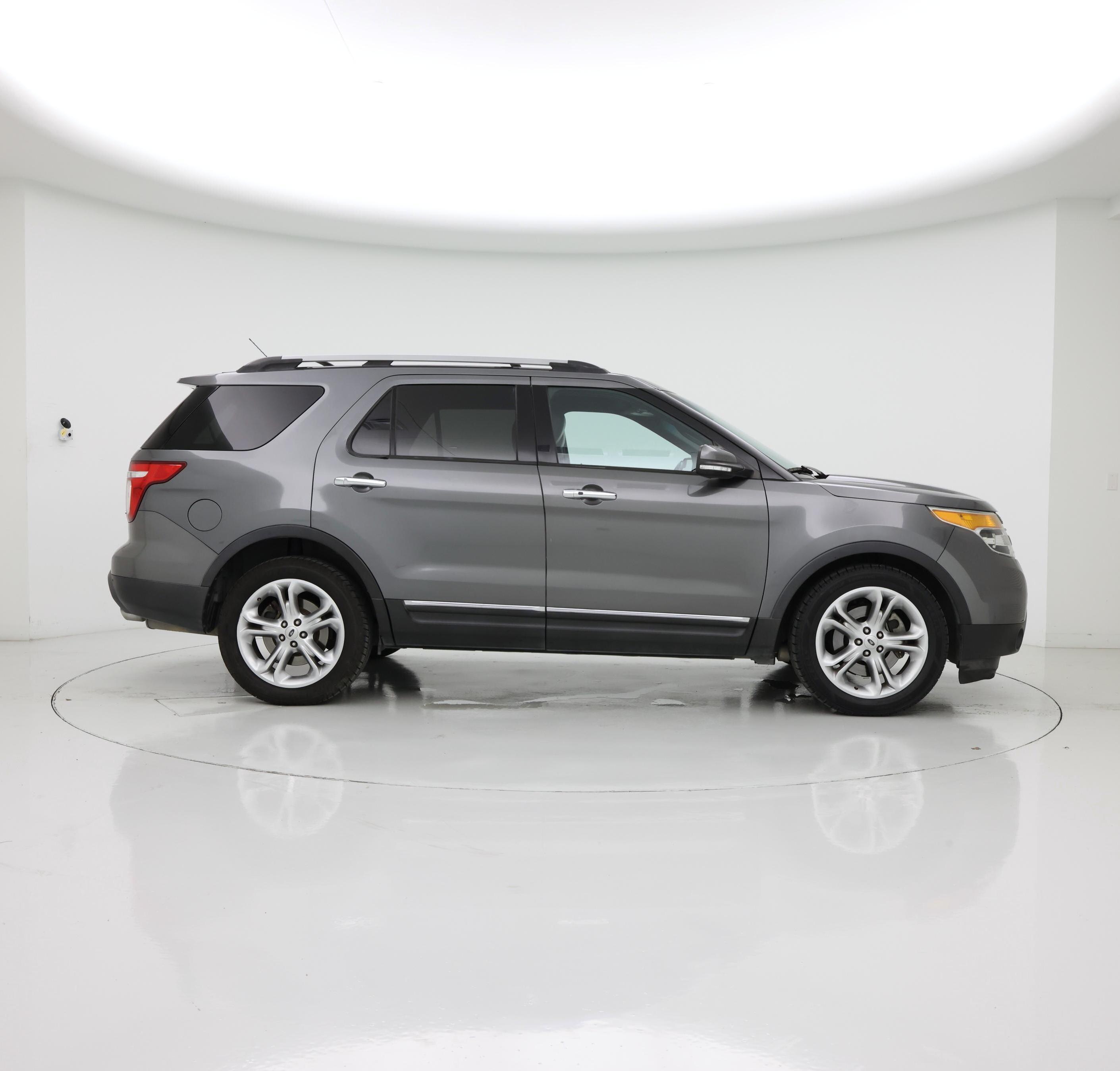 Thumbnail: 2014 Ford Explorer - 7
