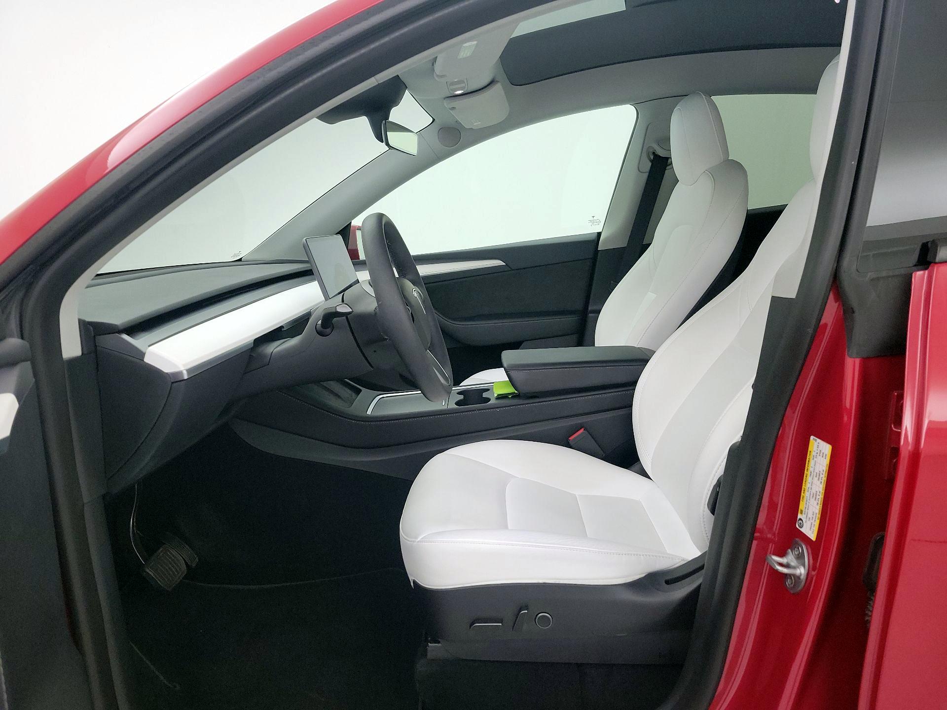 Thumbnail: 2023 Tesla Model Y - 11