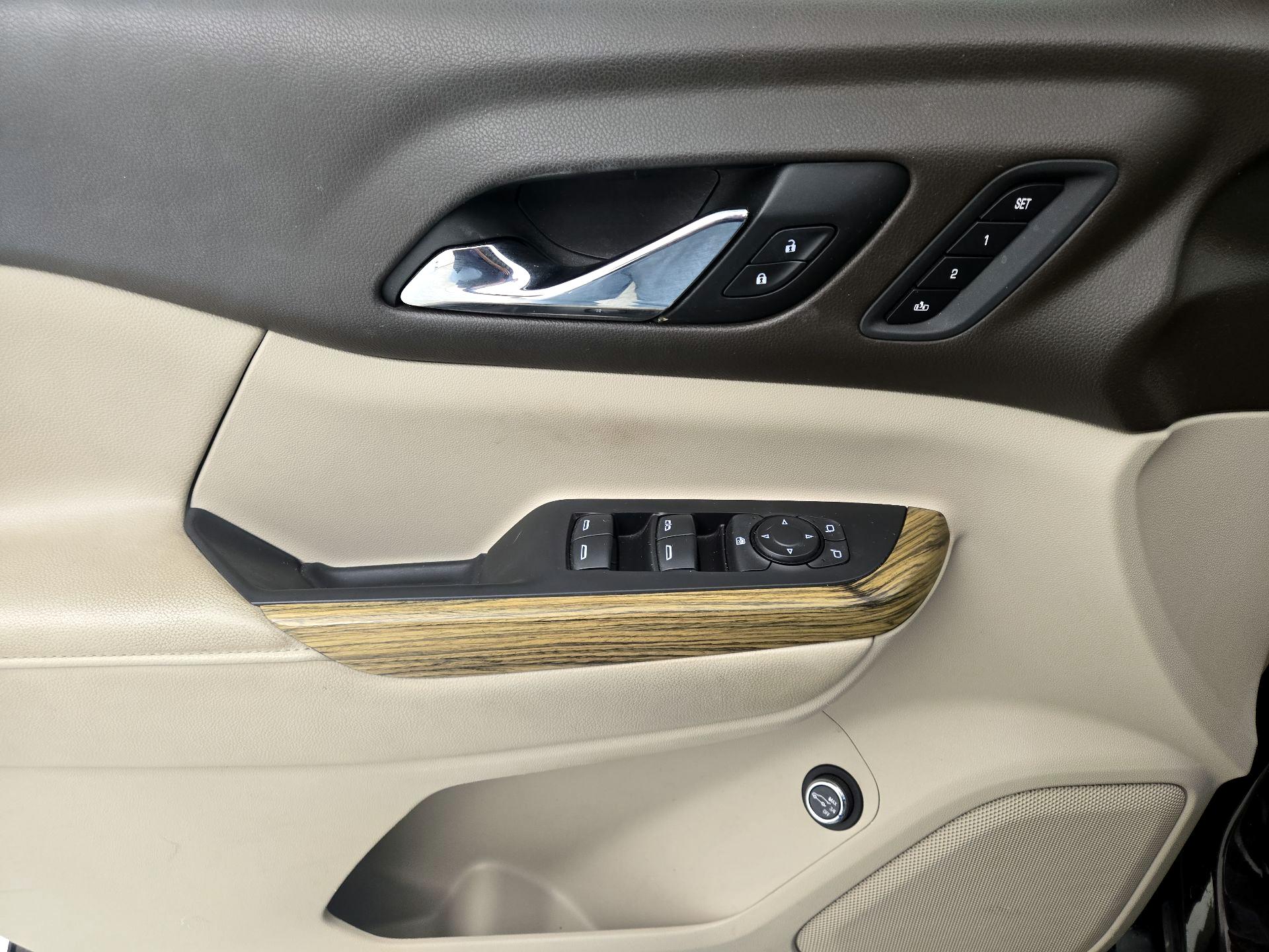 Thumbnail: 2018 GMC Acadia - 12