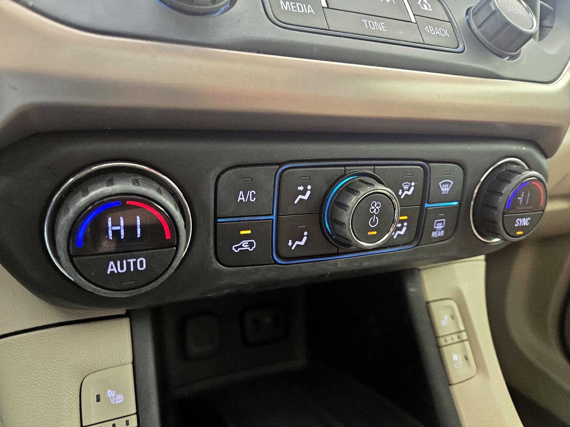 Thumbnail: 2018 GMC Acadia - 17