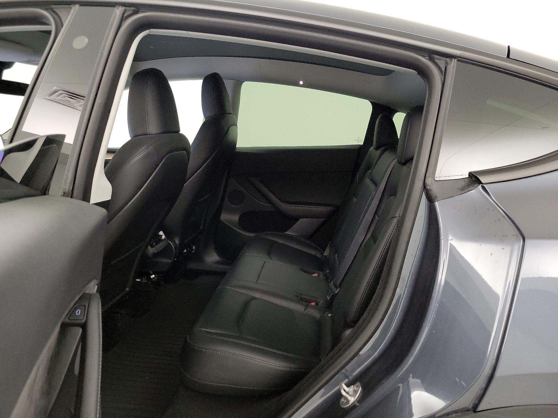 Thumbnail: 2023 Tesla Model Y - 17