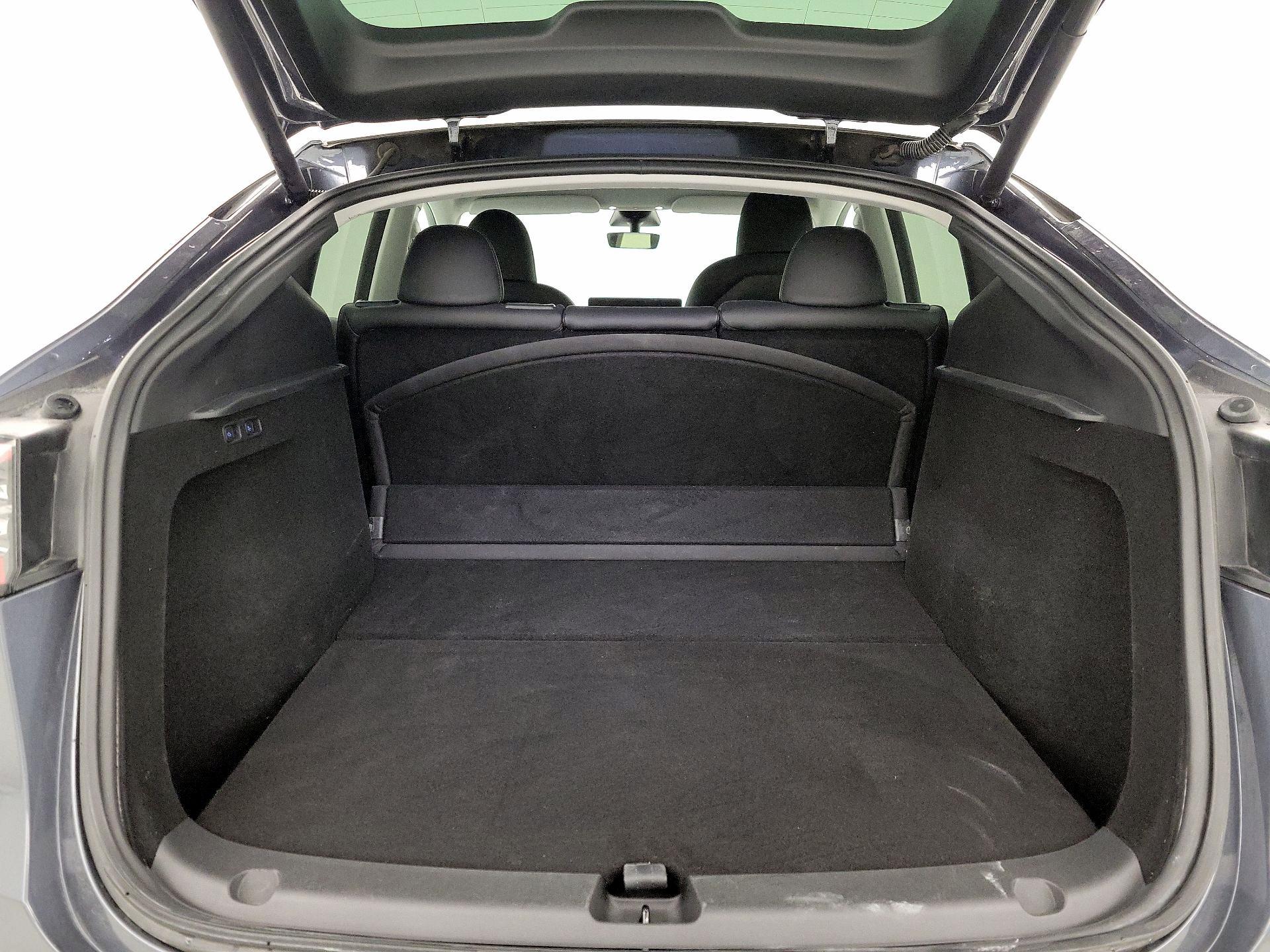 Thumbnail: 2023 Tesla Model Y - 18