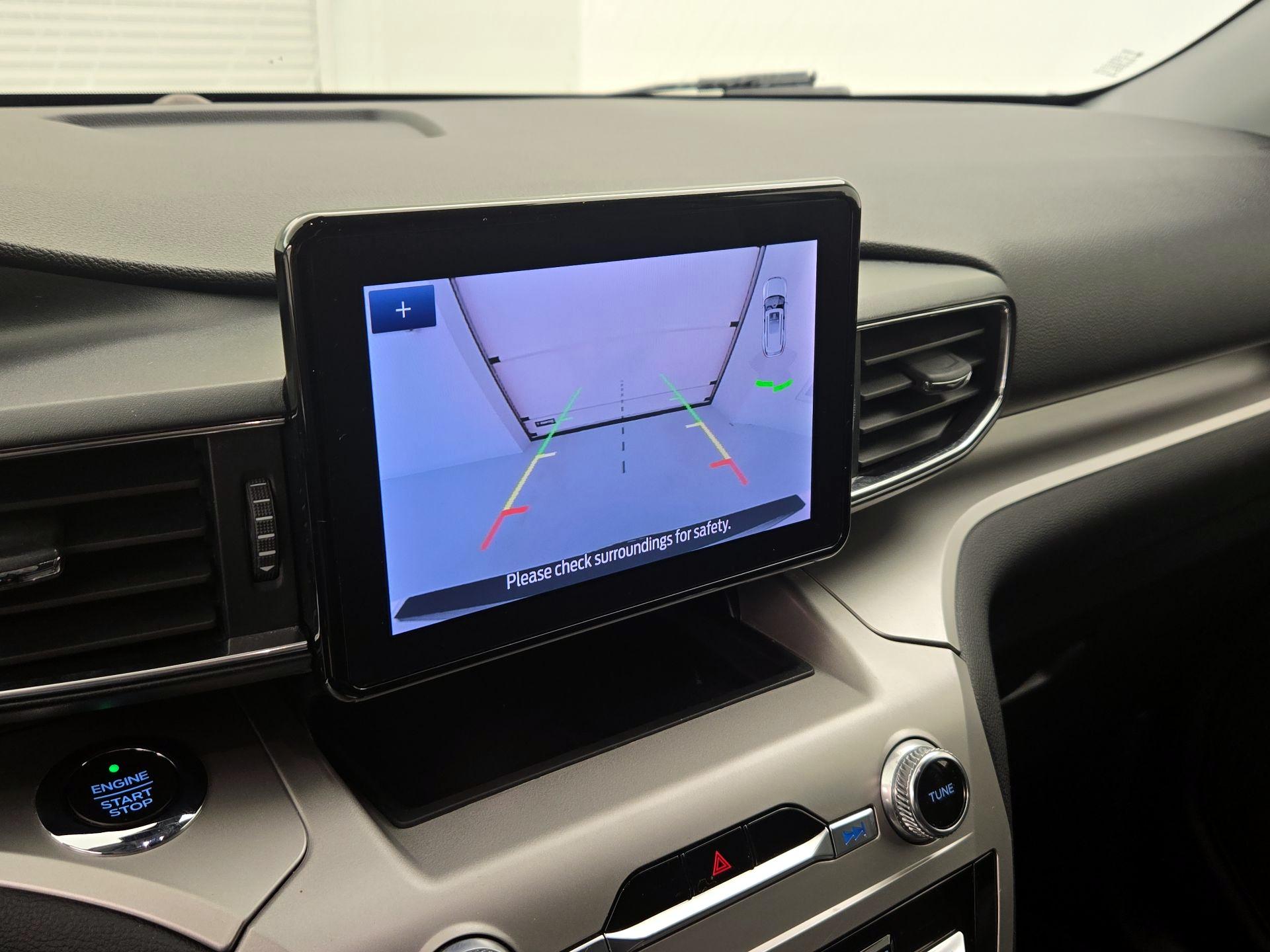 Thumbnail: 2020 Ford Explorer - 15