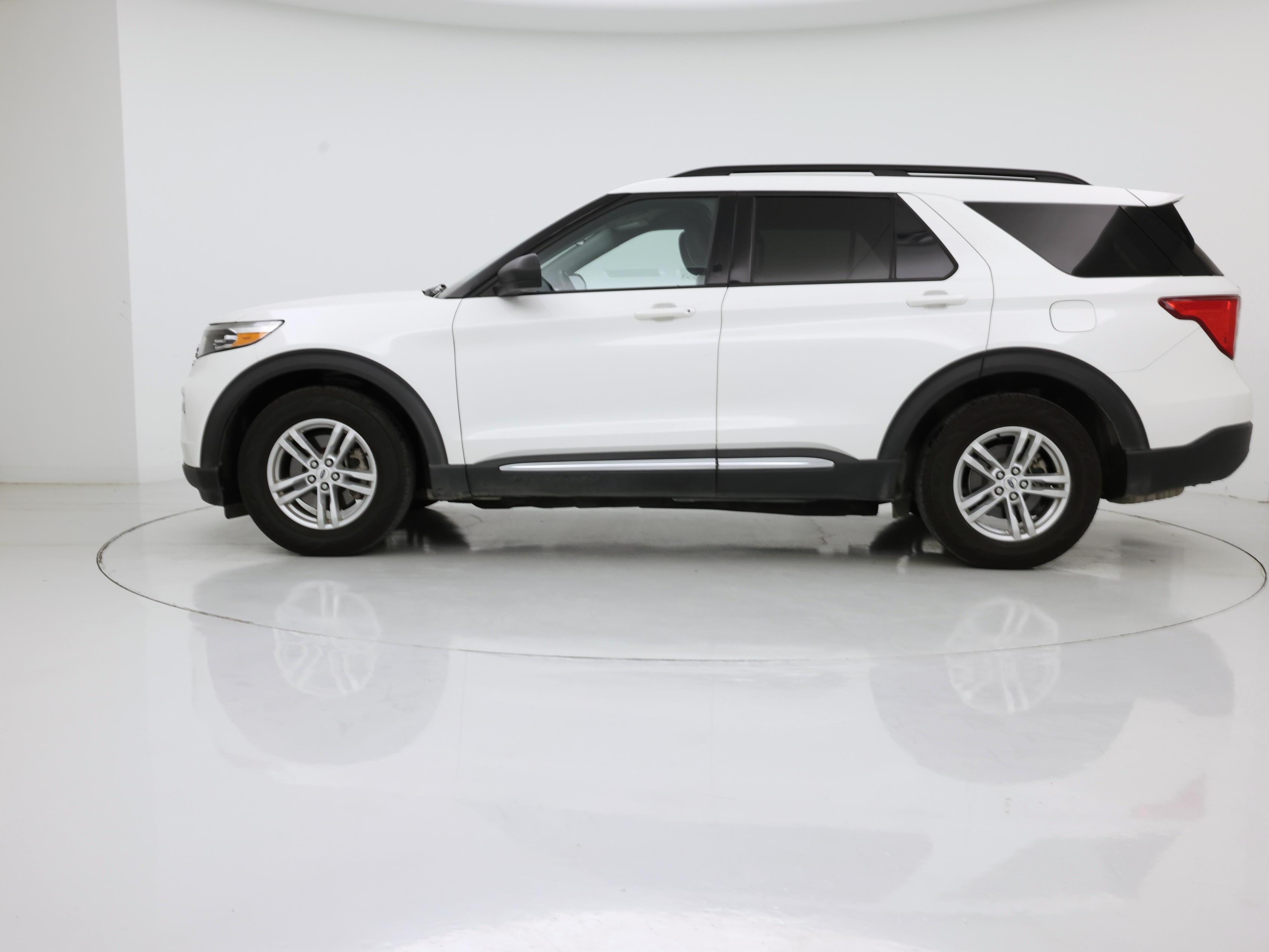 Thumbnail: 2020 Ford Explorer - 3