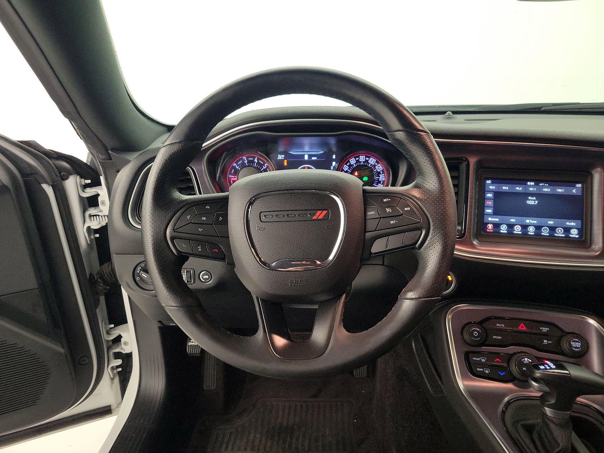 Thumbnail: 2018 Dodge Challenger - 10