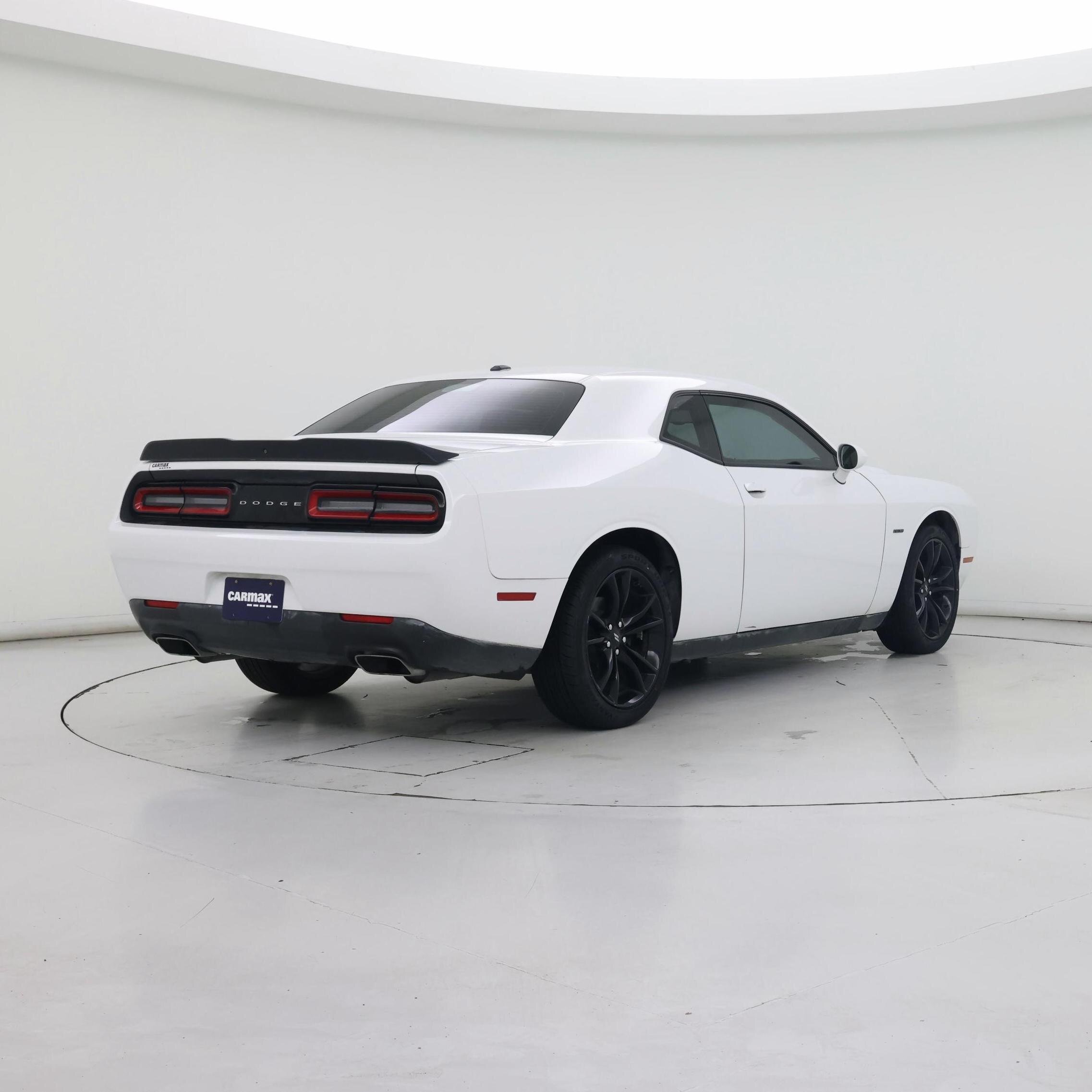 Thumbnail: 2018 Dodge Challenger - 8