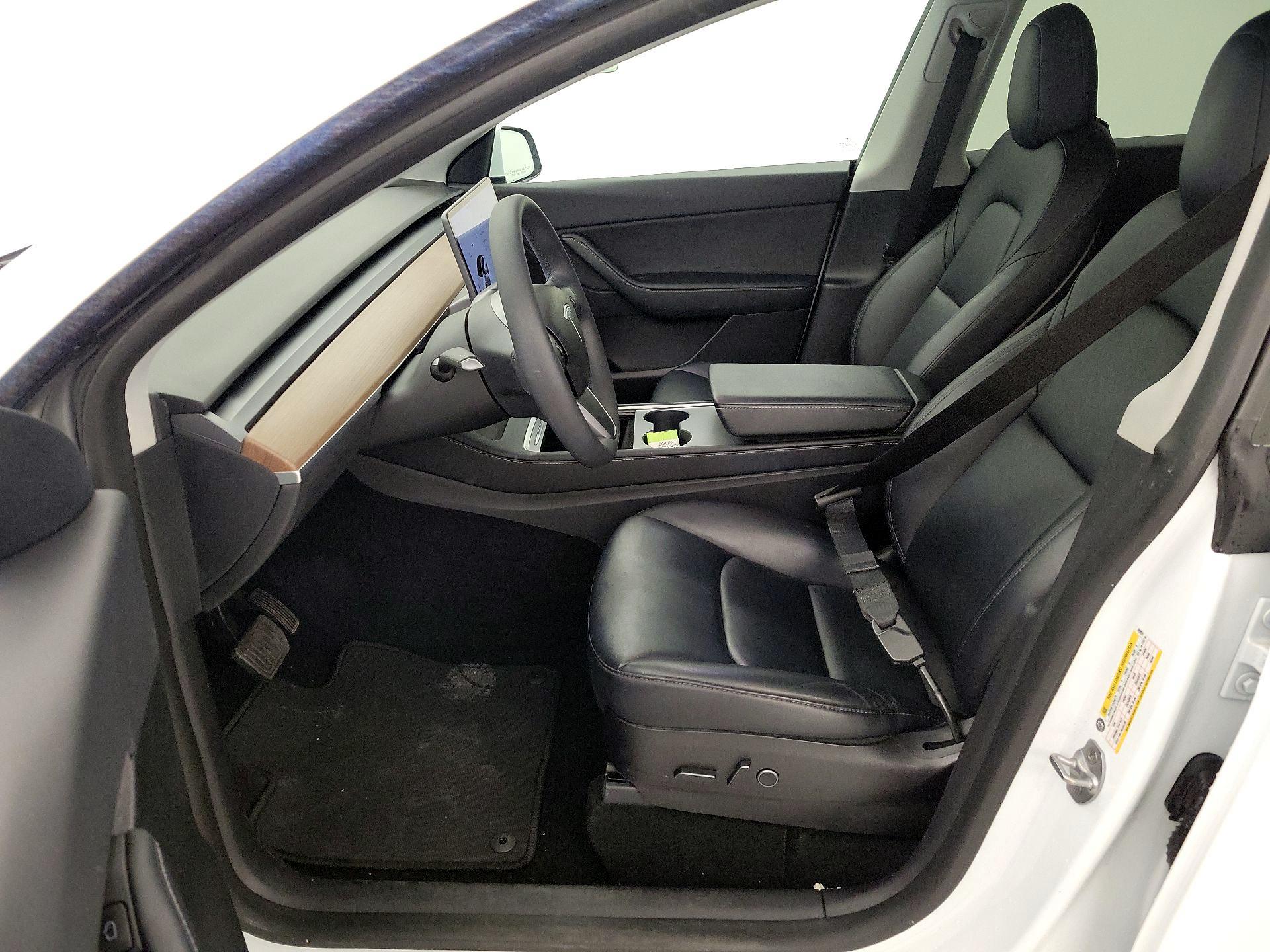 Thumbnail: 2022 Tesla Model Y - 11