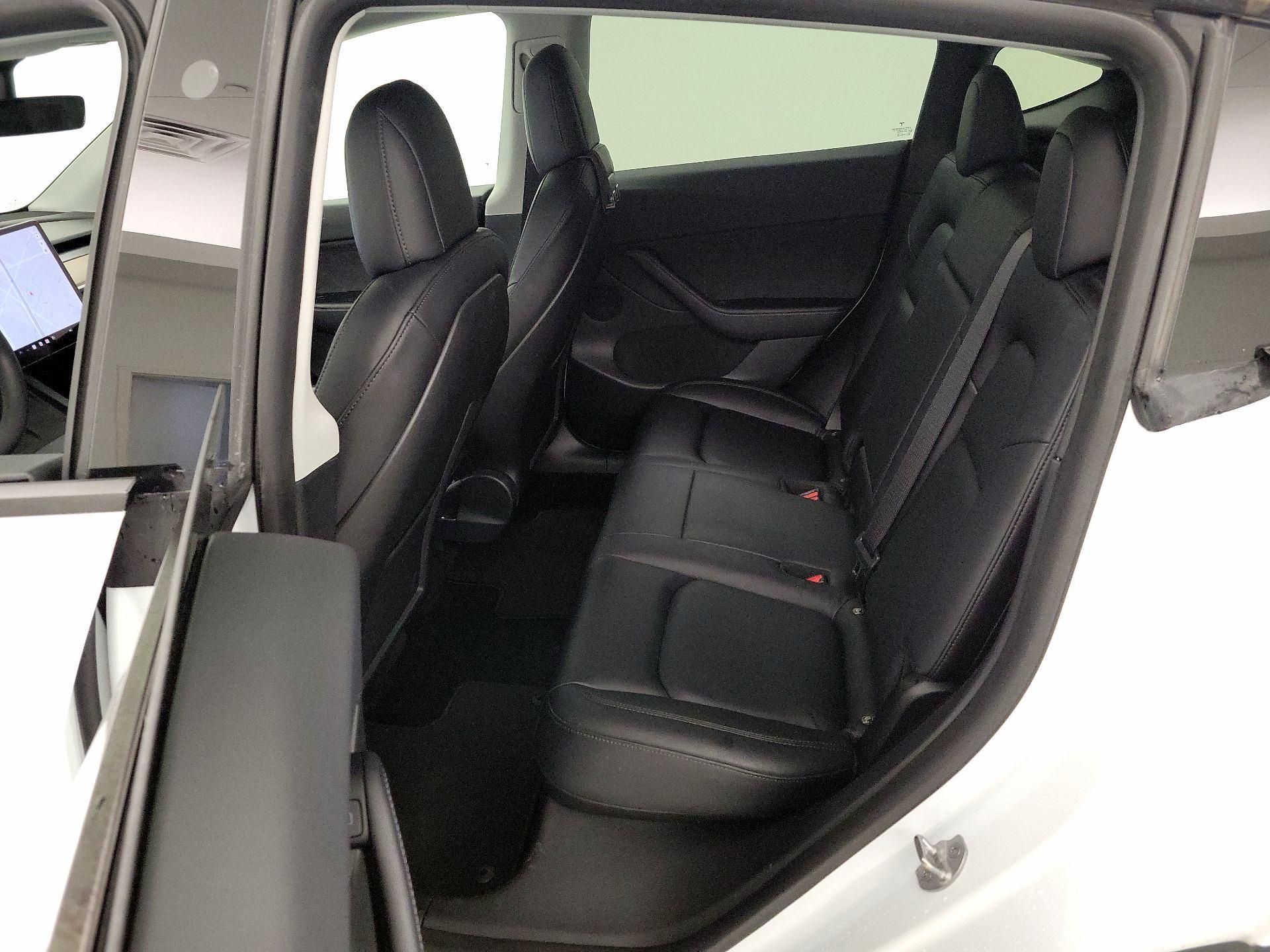 Thumbnail: 2022 Tesla Model Y - 19