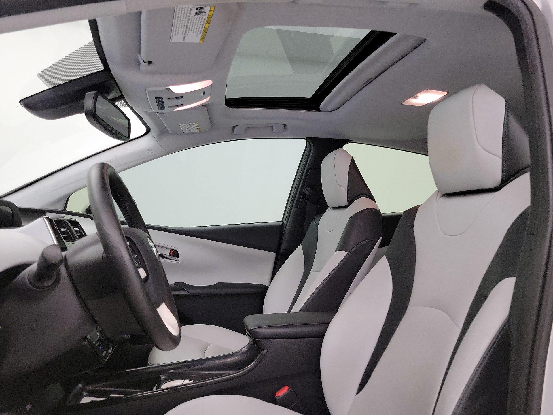 Thumbnail: 2016 Toyota Prius - 19