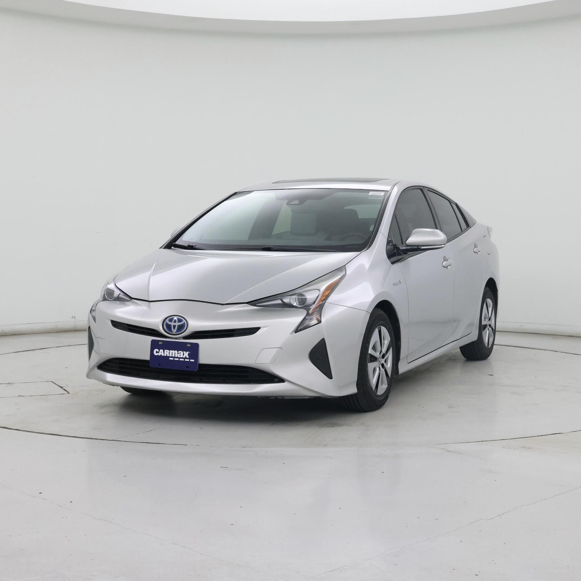Thumbnail: 2016 Toyota Prius - 4