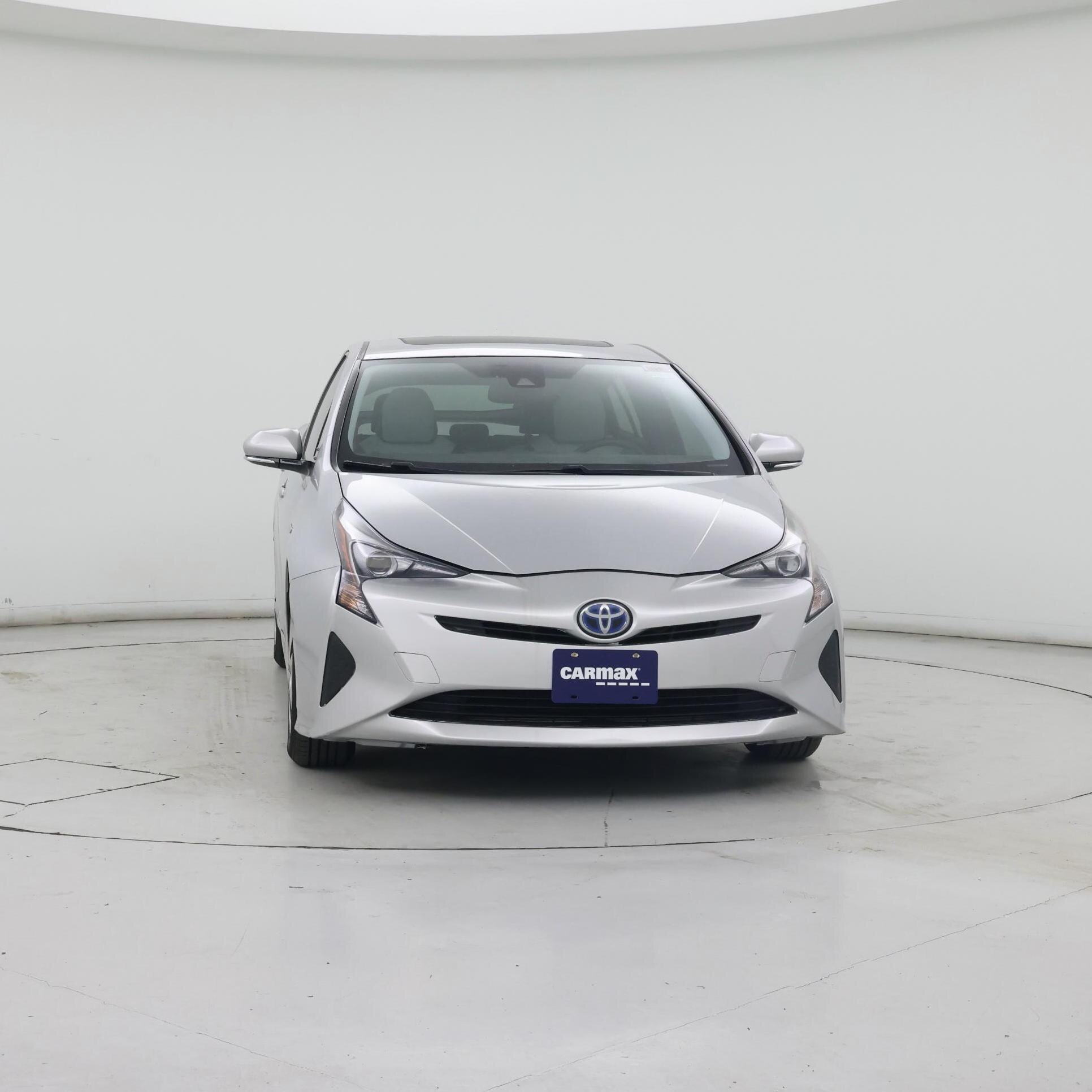 Thumbnail: 2016 Toyota Prius - 5