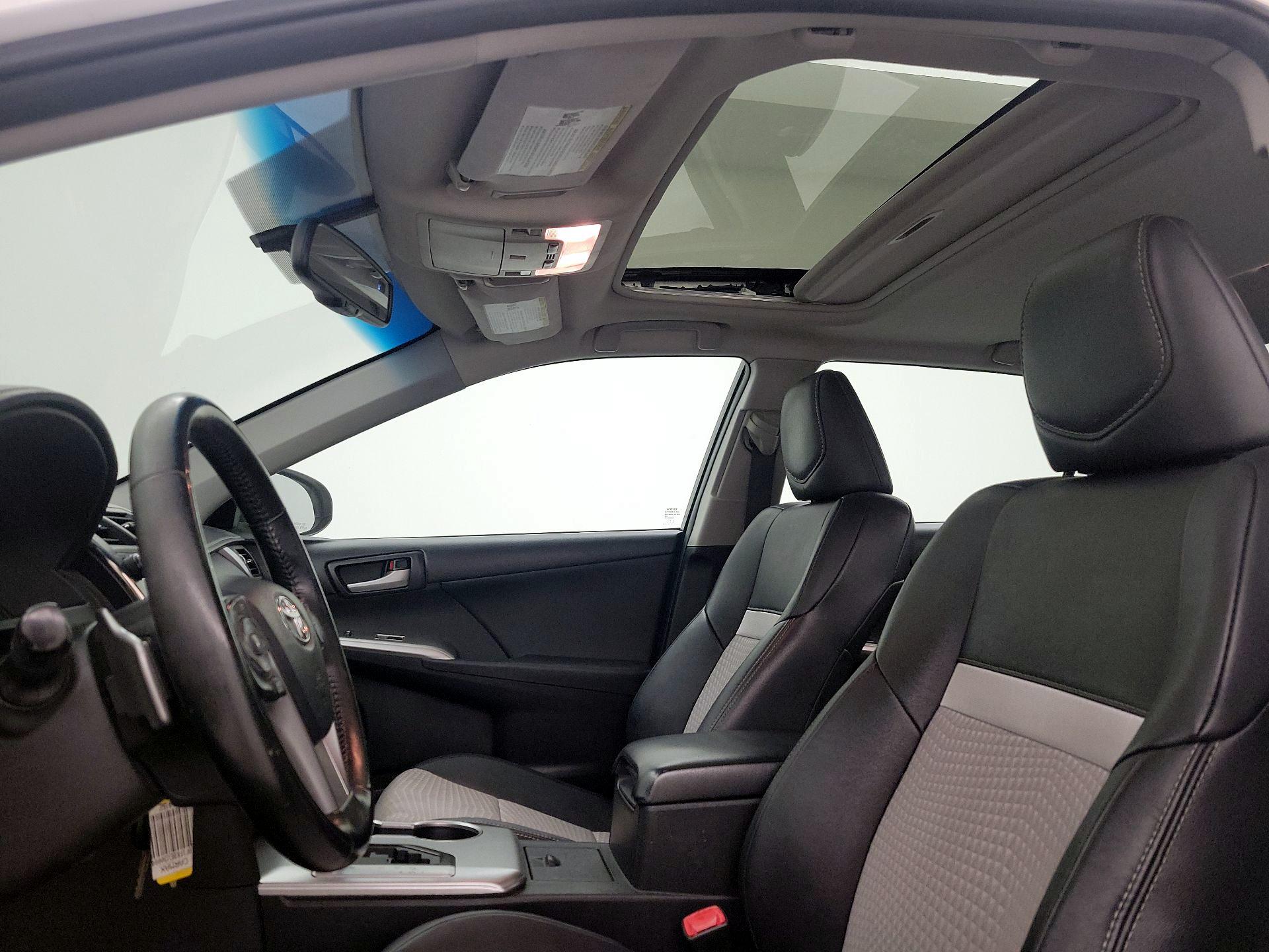 Thumbnail: 2014 Toyota Camry - 17