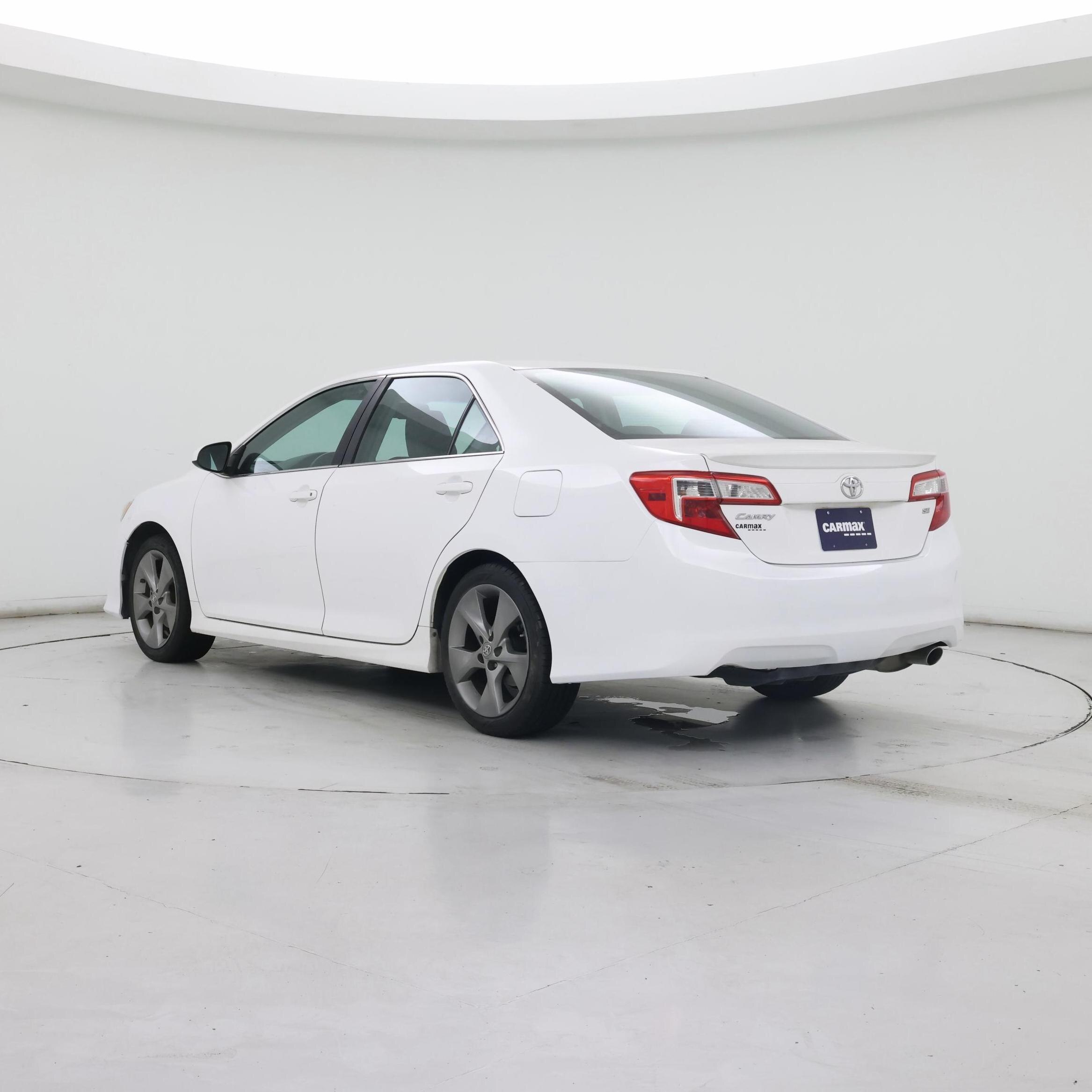Thumbnail: 2014 Toyota Camry - 2