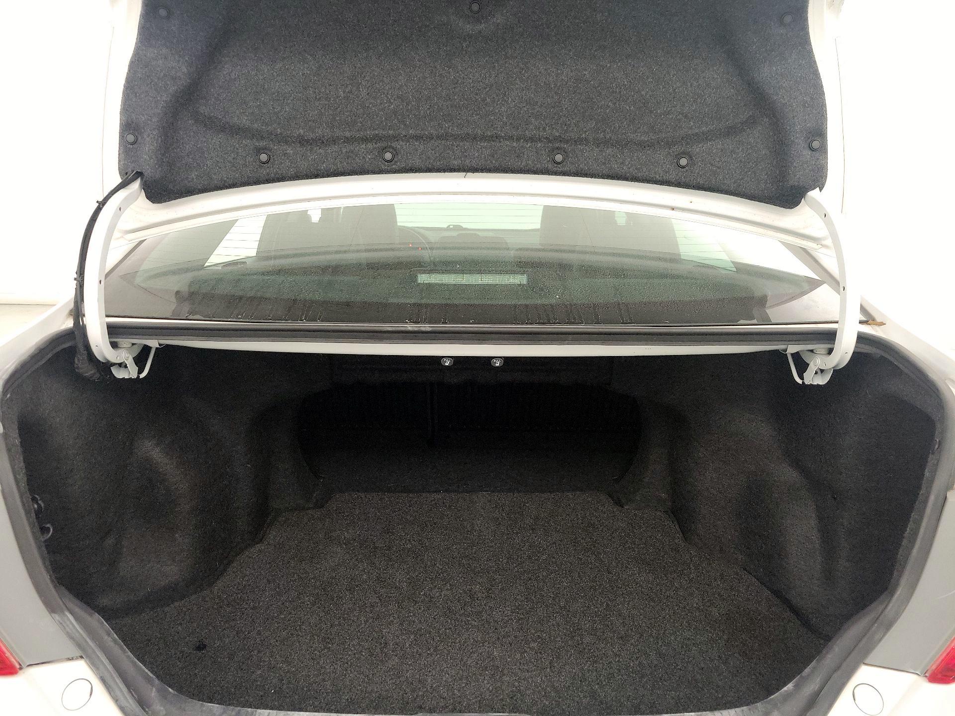 Thumbnail: 2014 Toyota Camry - 19