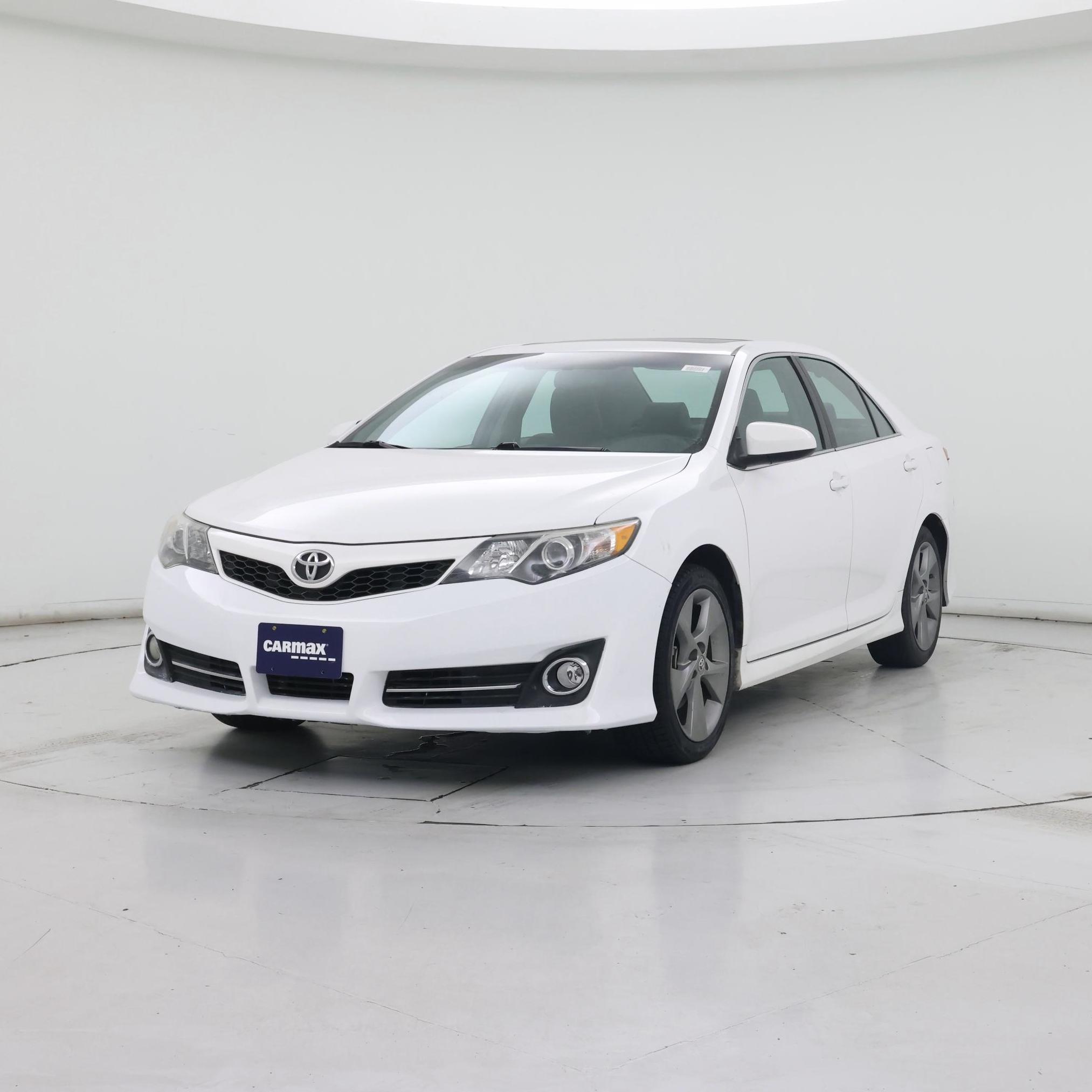 Thumbnail: 2014 Toyota Camry - 4