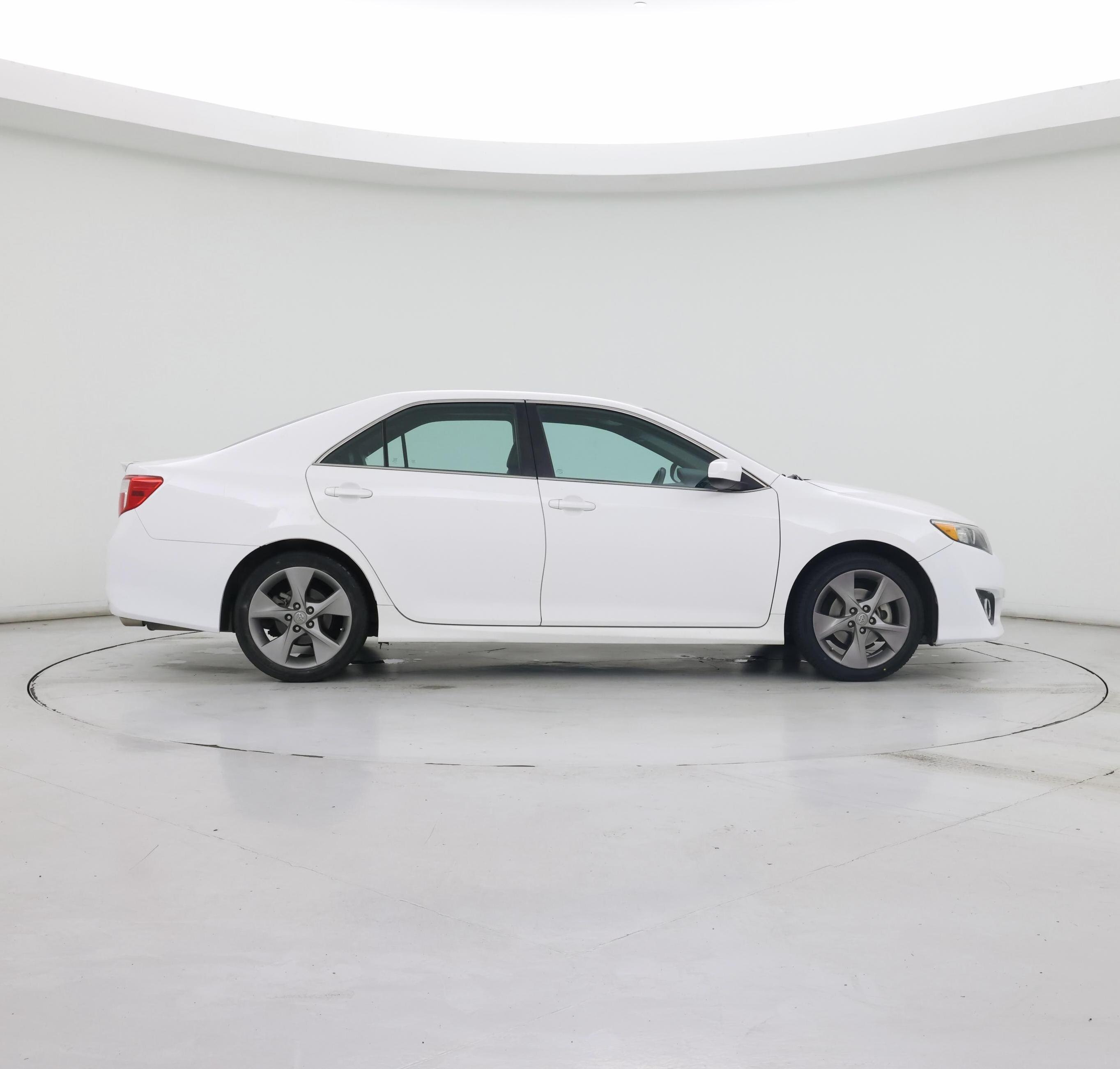 Thumbnail: 2014 Toyota Camry - 7