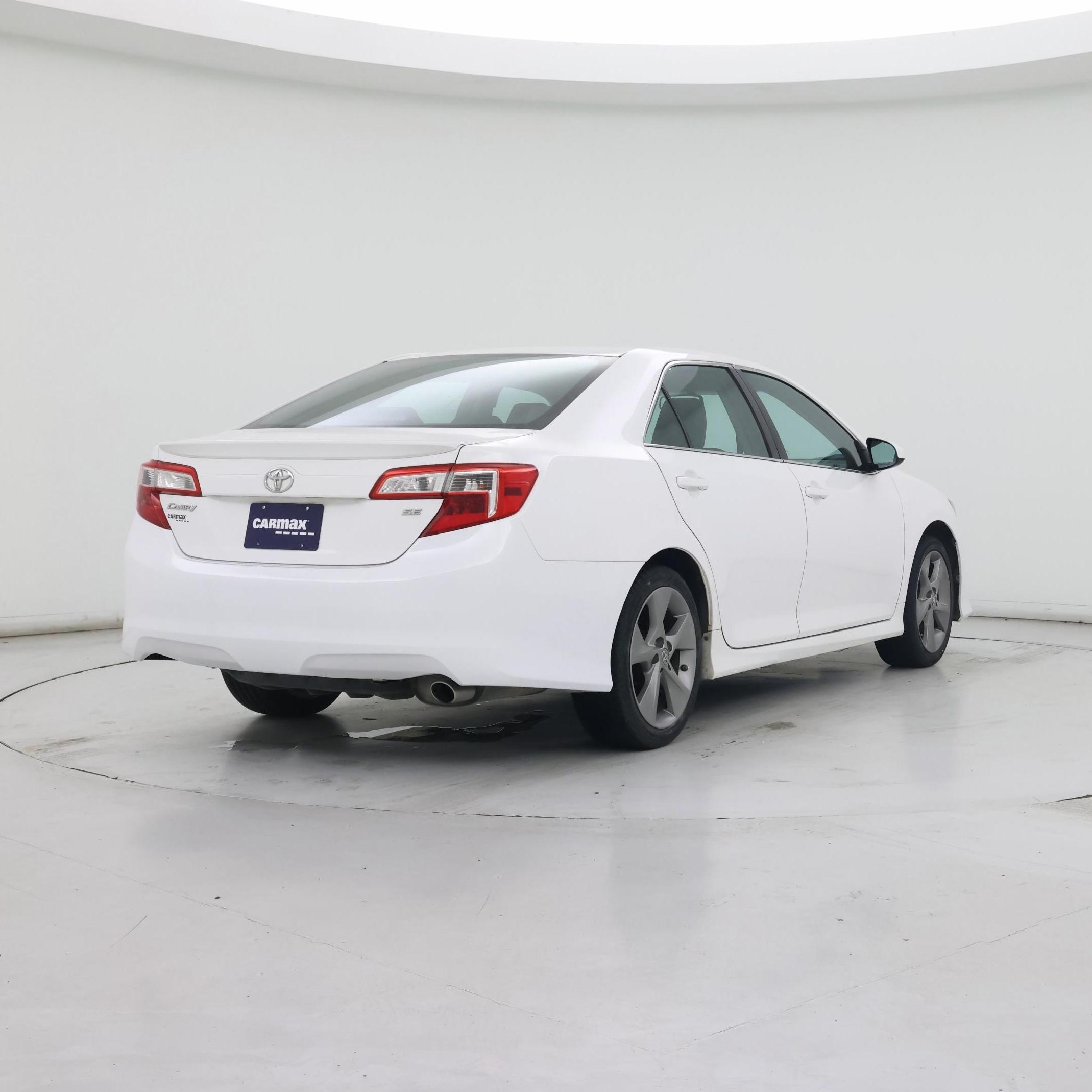 Thumbnail: 2014 Toyota Camry - 8