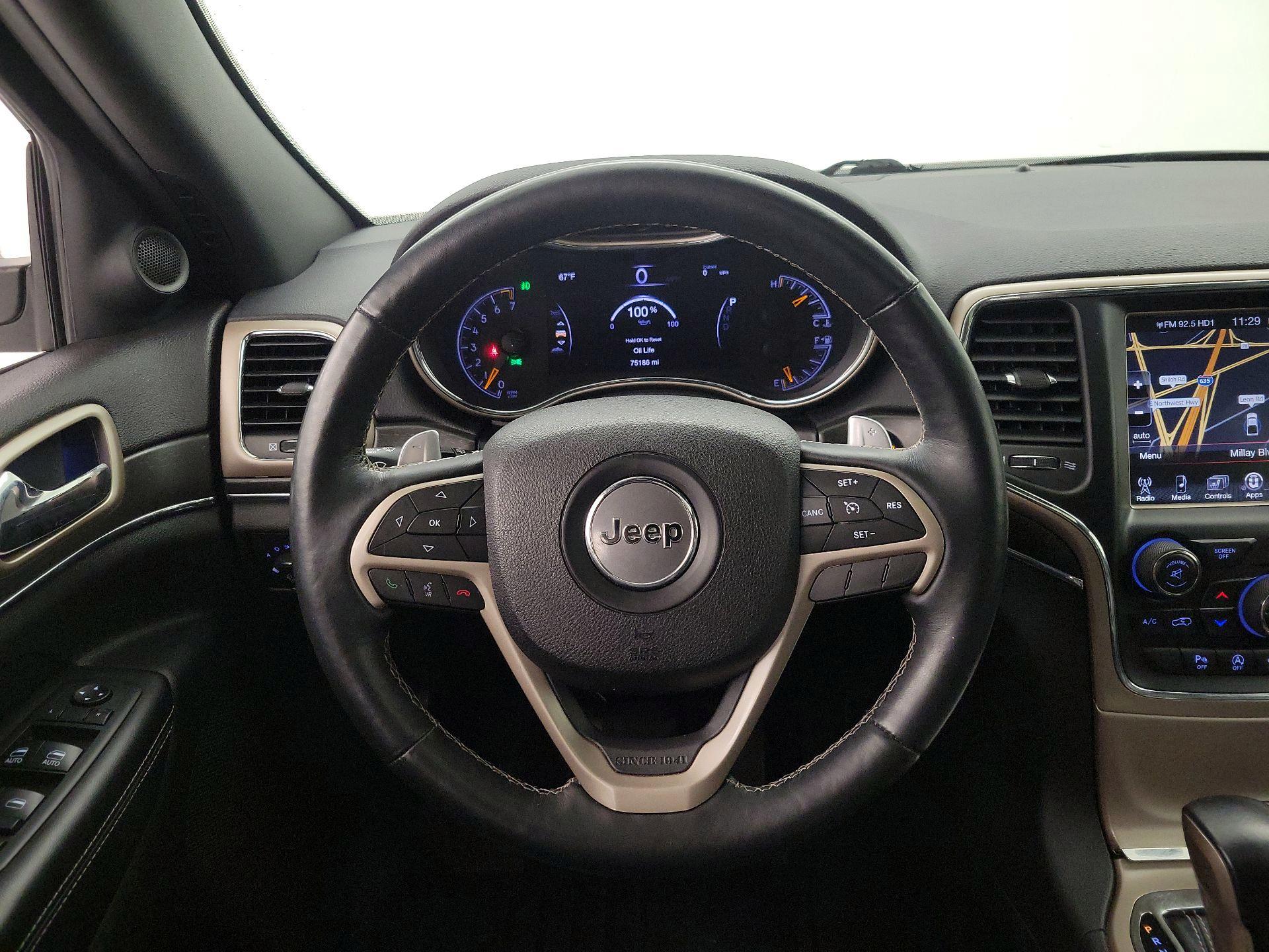 Thumbnail: 2017 Jeep Grand Cherokee - 10