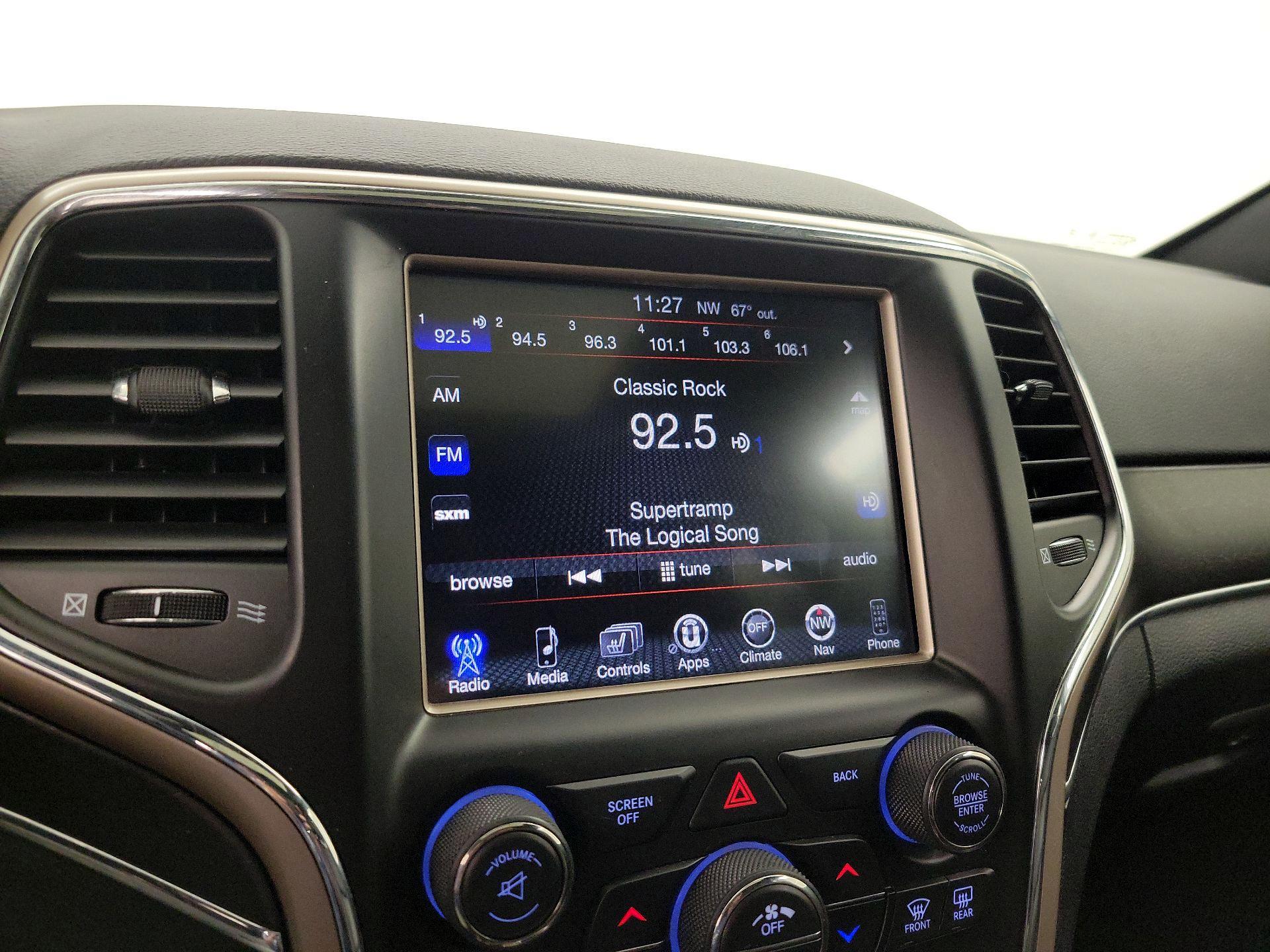 Thumbnail: 2017 Jeep Grand Cherokee - 16