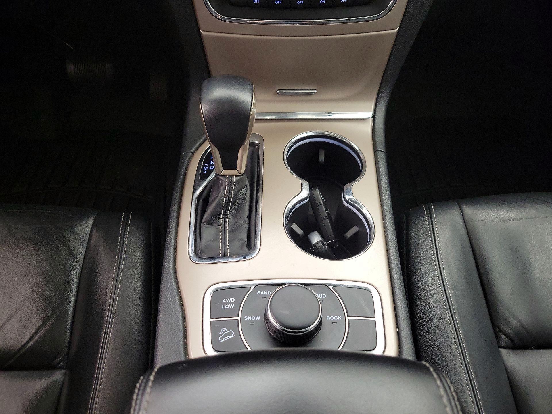 Thumbnail: 2017 Jeep Grand Cherokee - 18