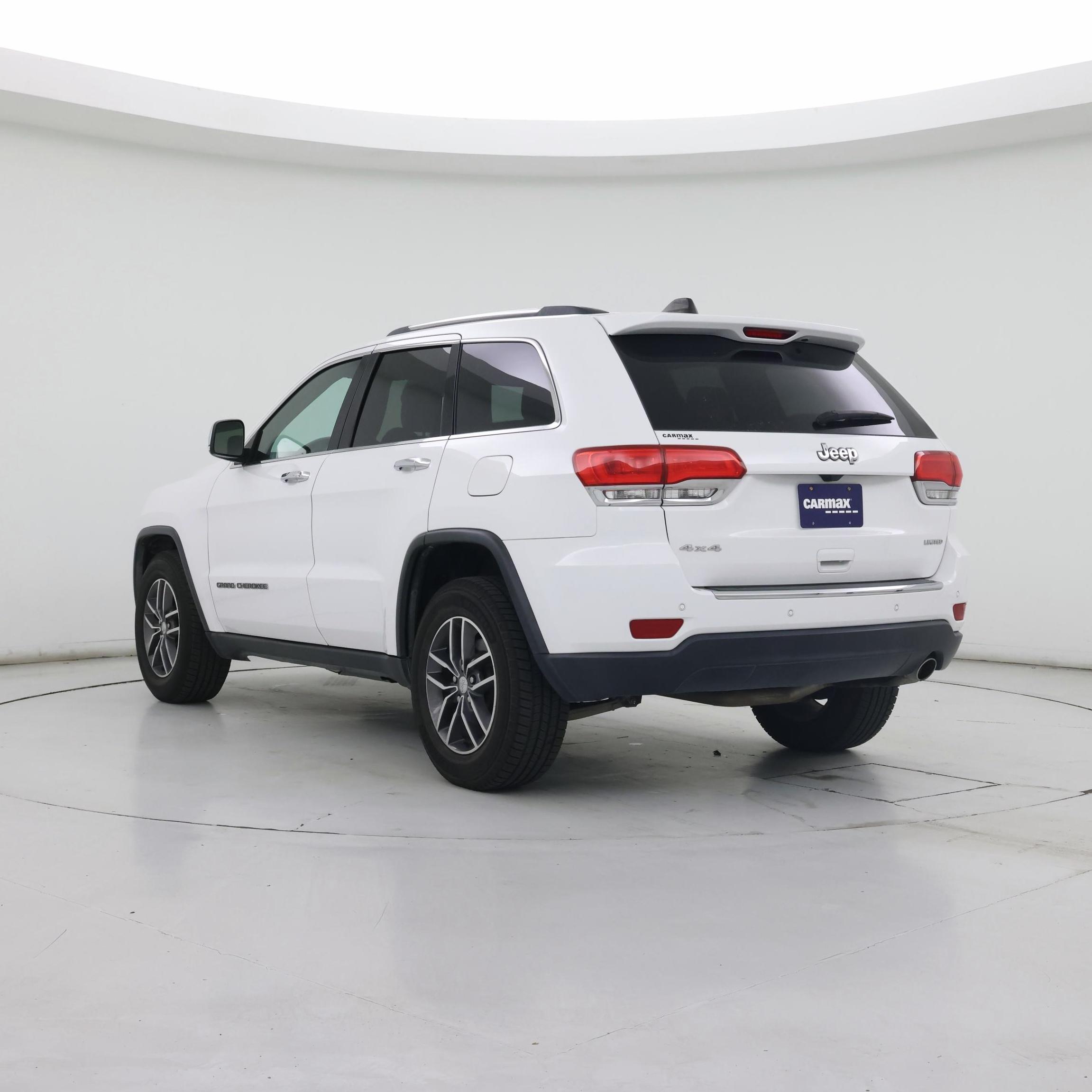 Thumbnail: 2017 Jeep Grand Cherokee - 2
