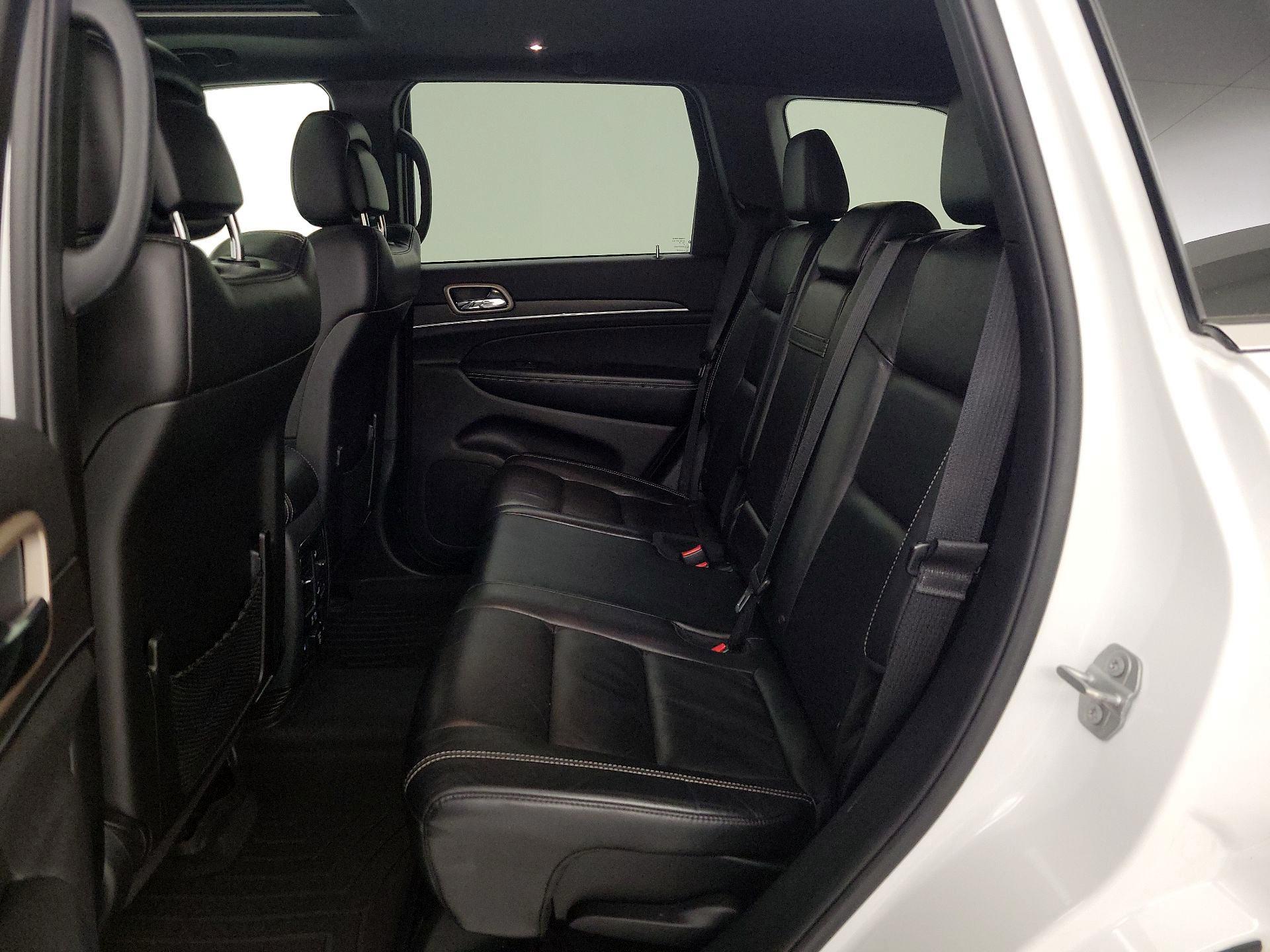 Thumbnail: 2017 Jeep Grand Cherokee - 20