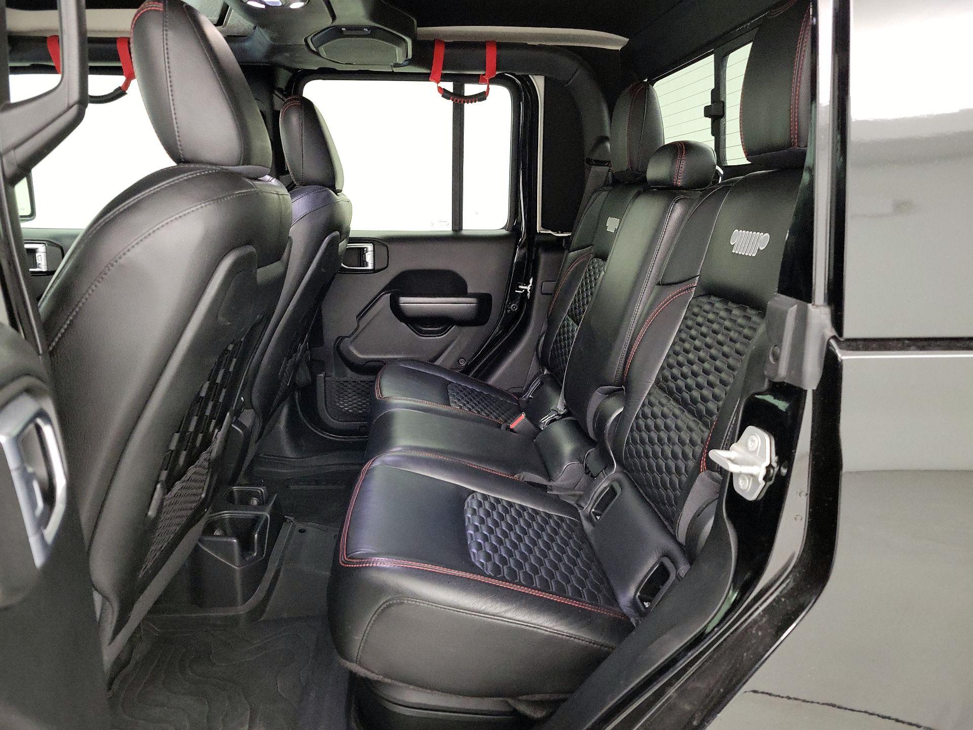 Thumbnail: 2020 Jeep Gladiator - 19