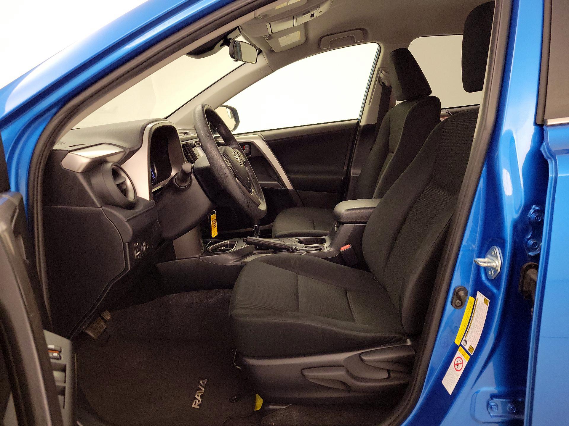 Thumbnail: 2017 Toyota RAV4 - 11