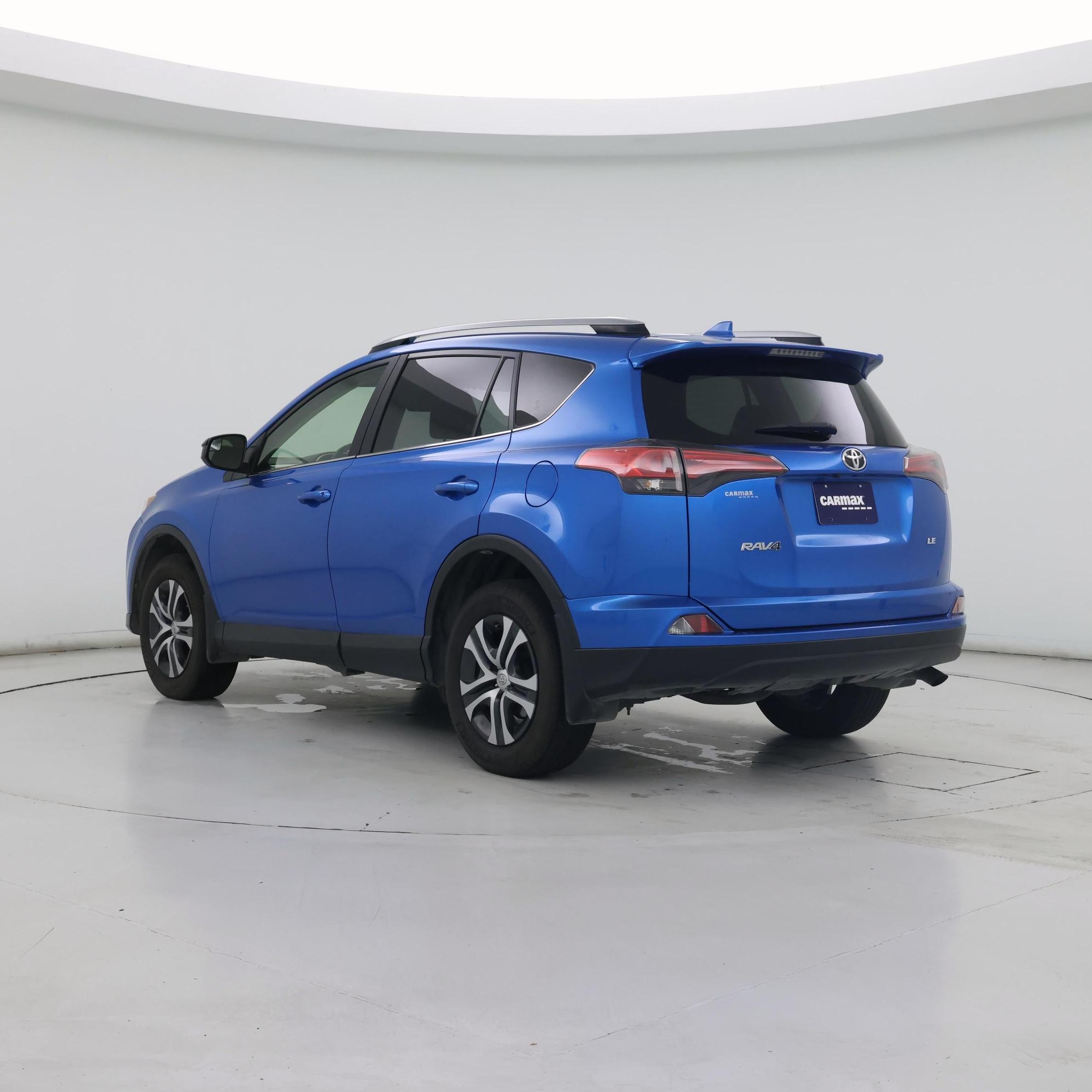 Thumbnail: 2017 Toyota RAV4 - 2