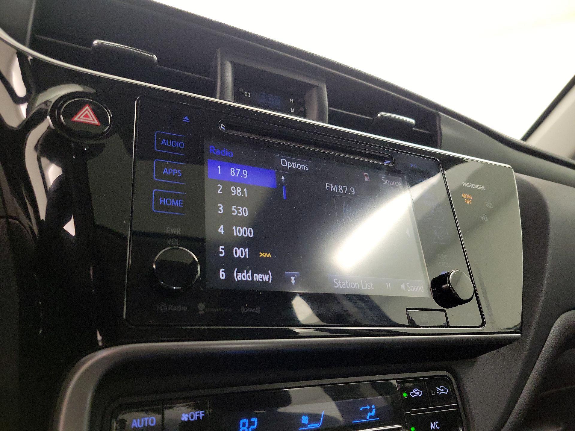 Thumbnail: 2018 Toyota Corolla - 15