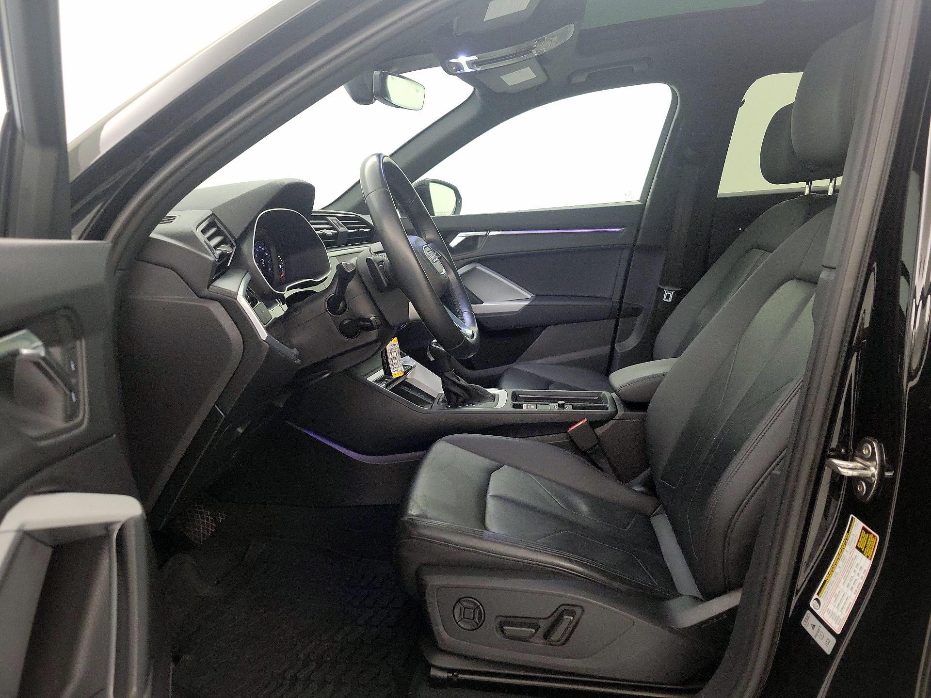 Thumbnail: 2022 Audi Q3 - 11