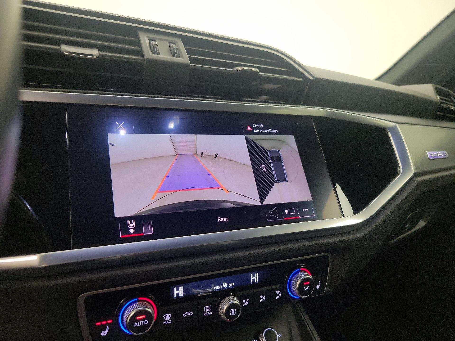 Thumbnail: 2022 Audi Q3 - 14