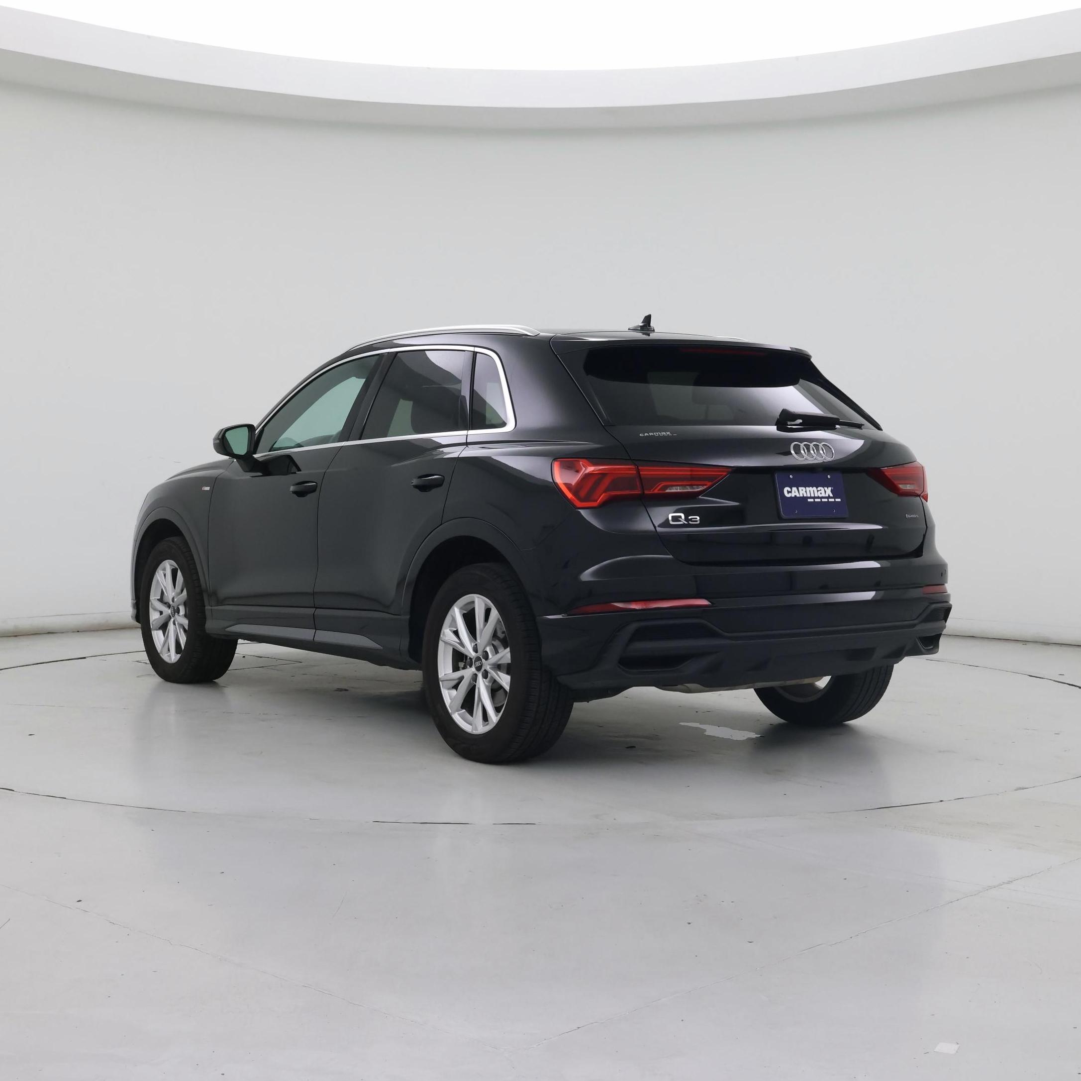 Thumbnail: 2022 Audi Q3 - 2