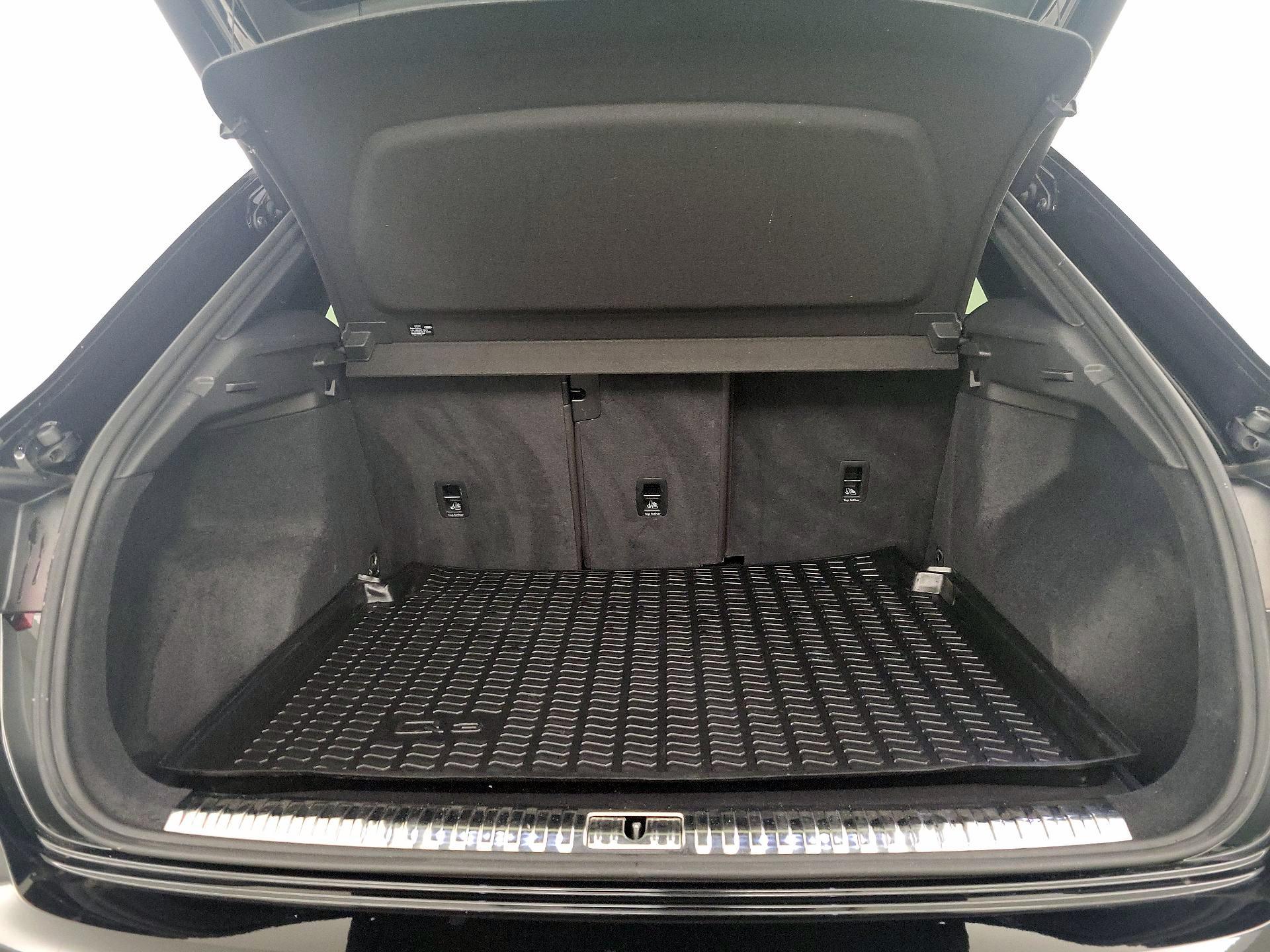 Thumbnail: 2022 Audi Q3 - 20