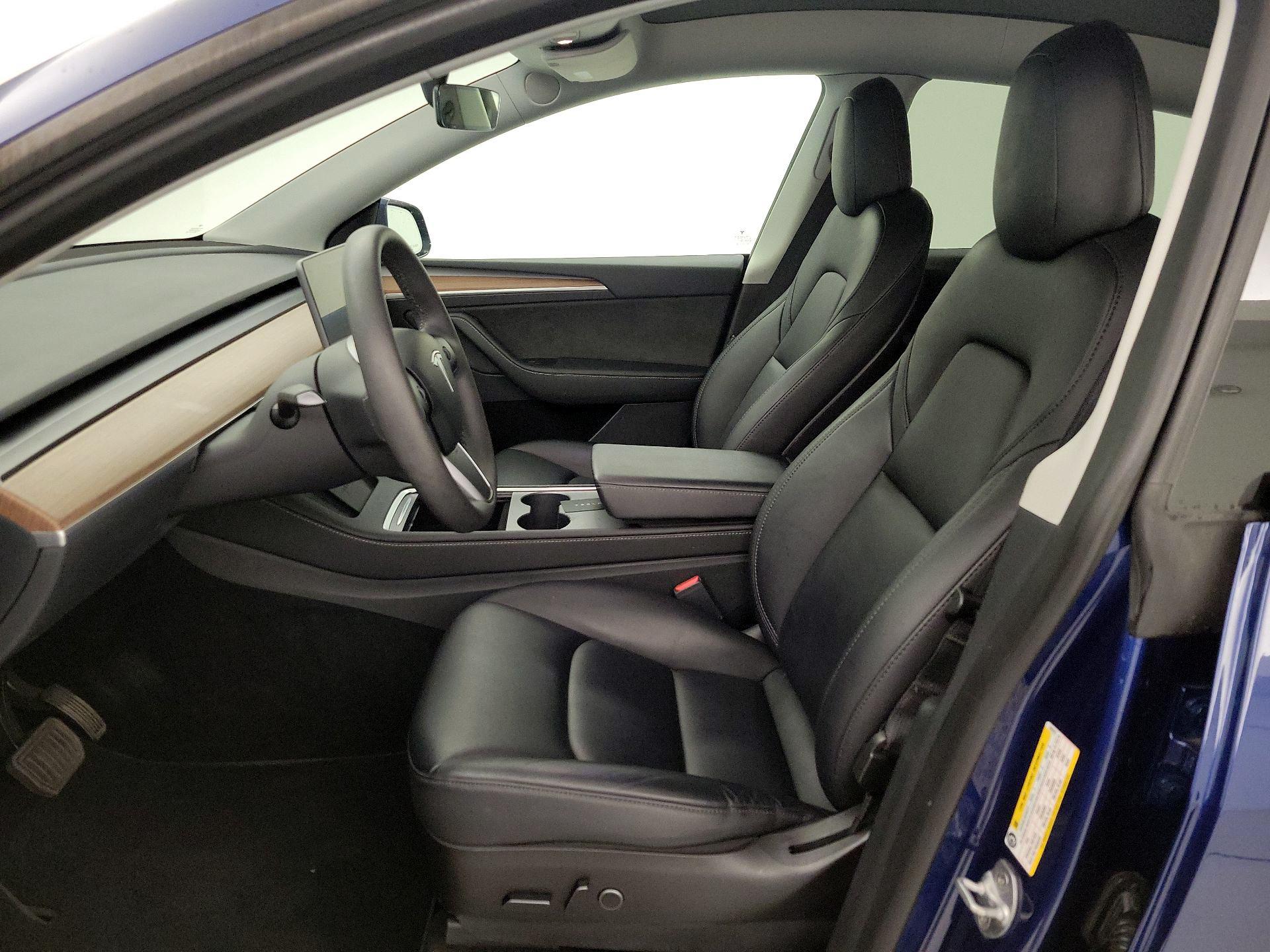 Thumbnail: 2023 Tesla Model Y - 11